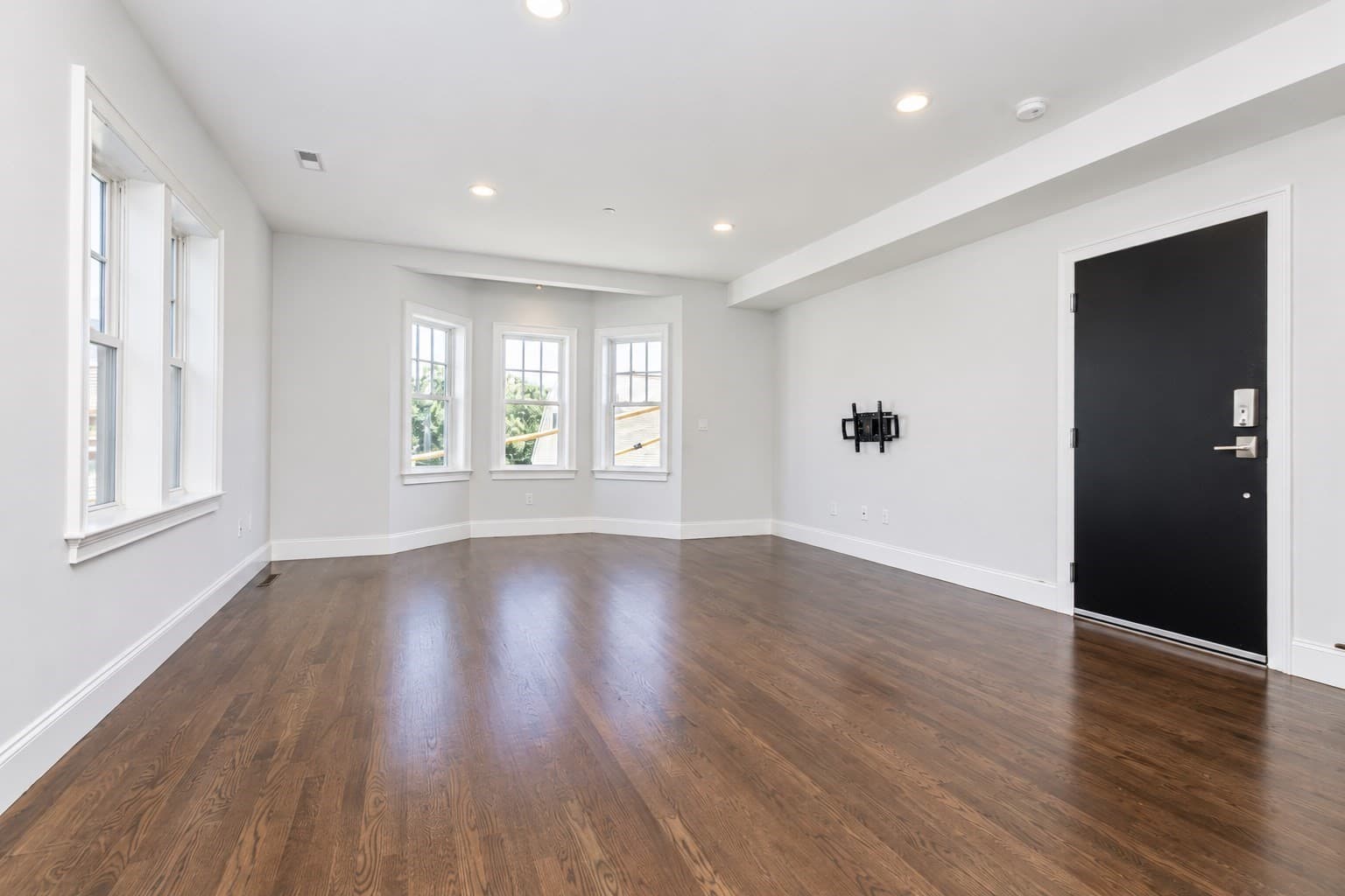 Condominium at 141 W 6th St # 3, Boston MA 02127, Boston, photo 8 of 42