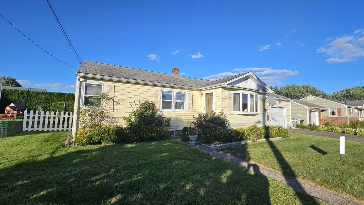 38 Cora Ave, Chicopee MA 01013