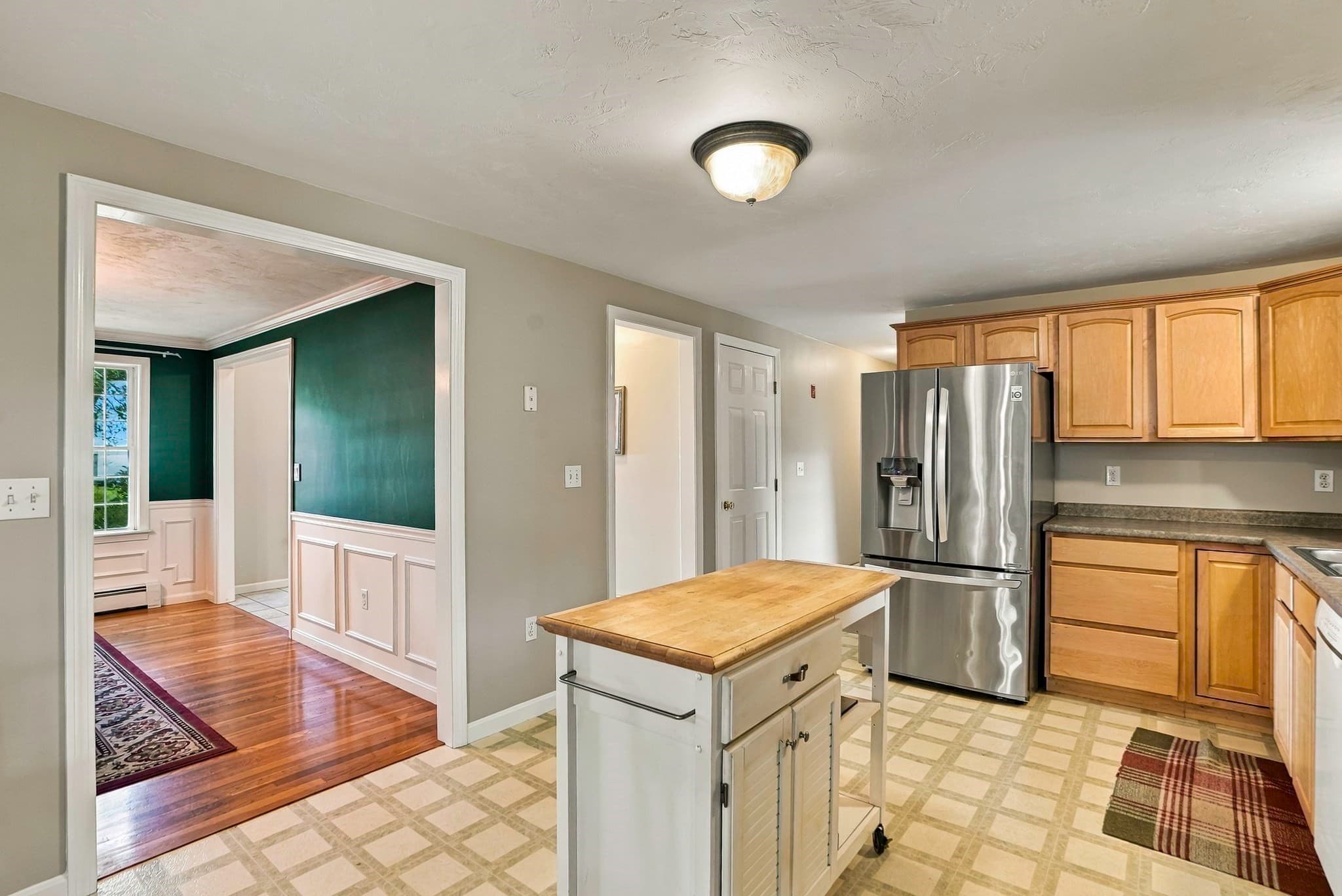 Single Family Residence at 21 Lyons Rd, Dudley MA 01571, Dudley, photo 14 of 39