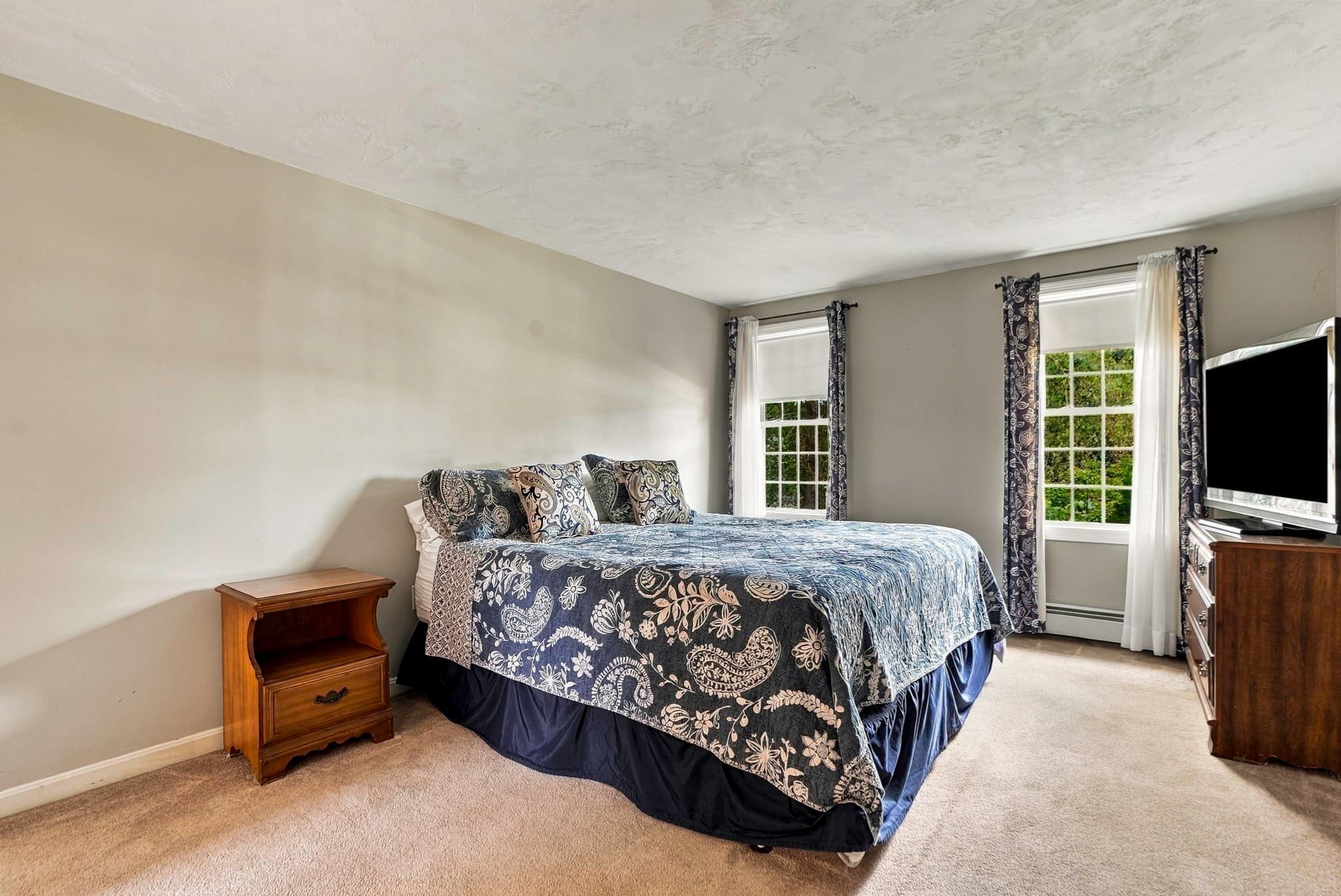 Single Family Residence at 21 Lyons Rd, Dudley MA 01571, Dudley, photo 25 of 39