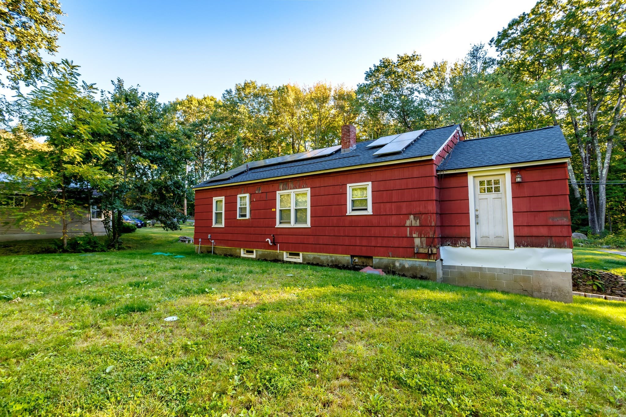 Single Family Residence at 127 Pleasant St, Lunenburg MA 01462, Lunenburg, photo 5 of 26