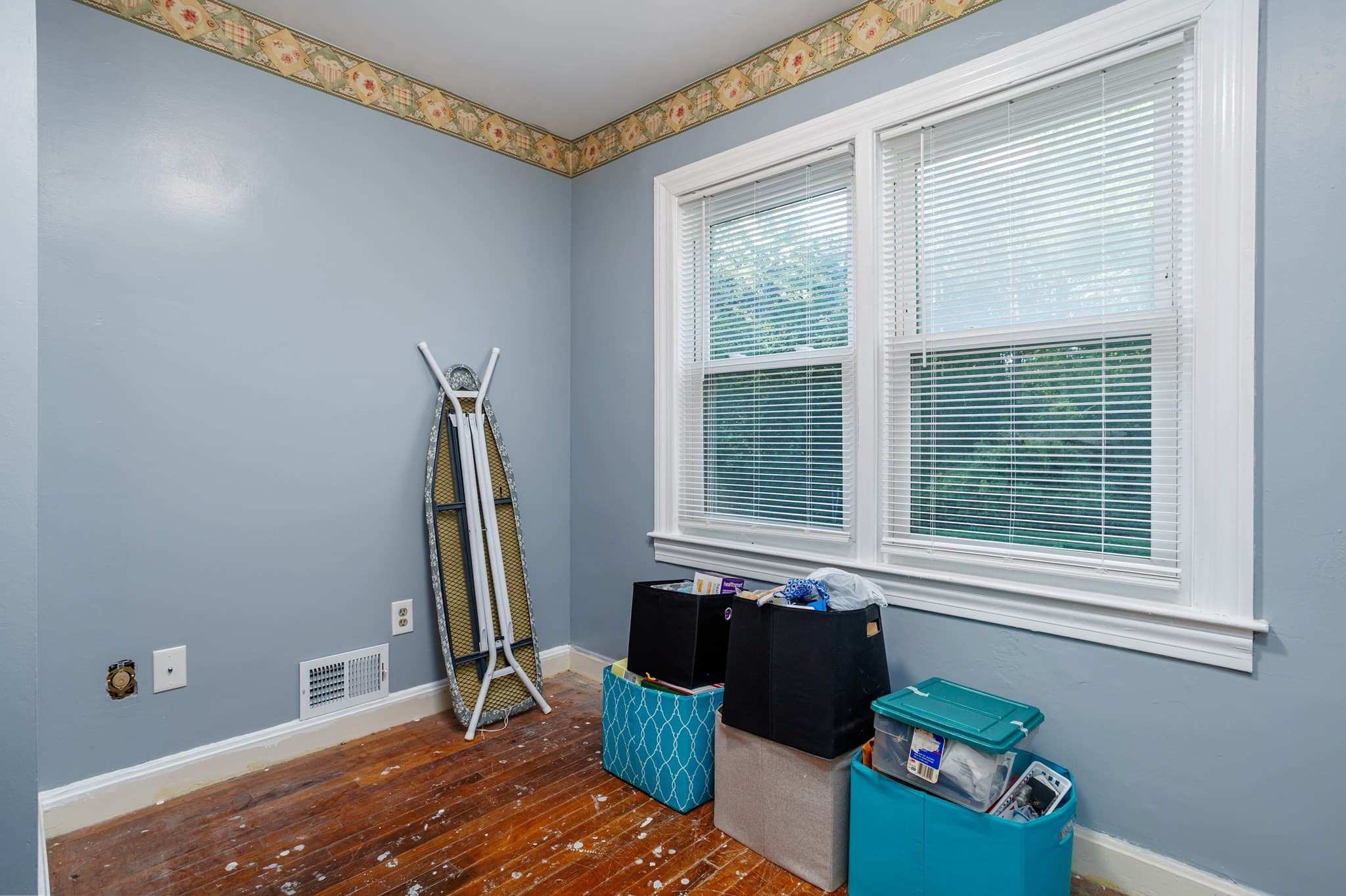Single Family Residence at 127 Pleasant St, Lunenburg MA 01462, Lunenburg, photo 14 of 26