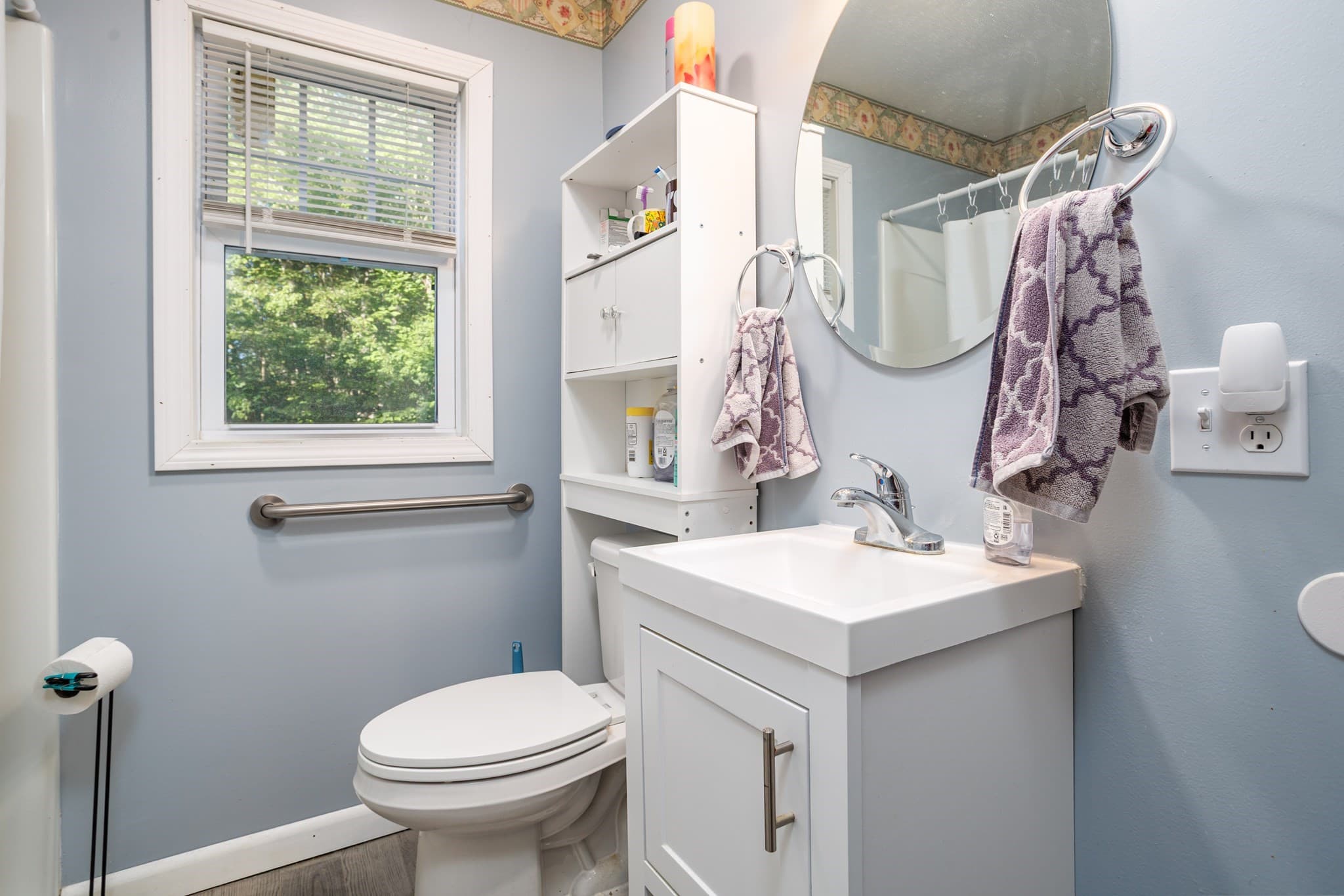 Single Family Residence at 127 Pleasant St, Lunenburg MA 01462, Lunenburg, photo 11 of 26