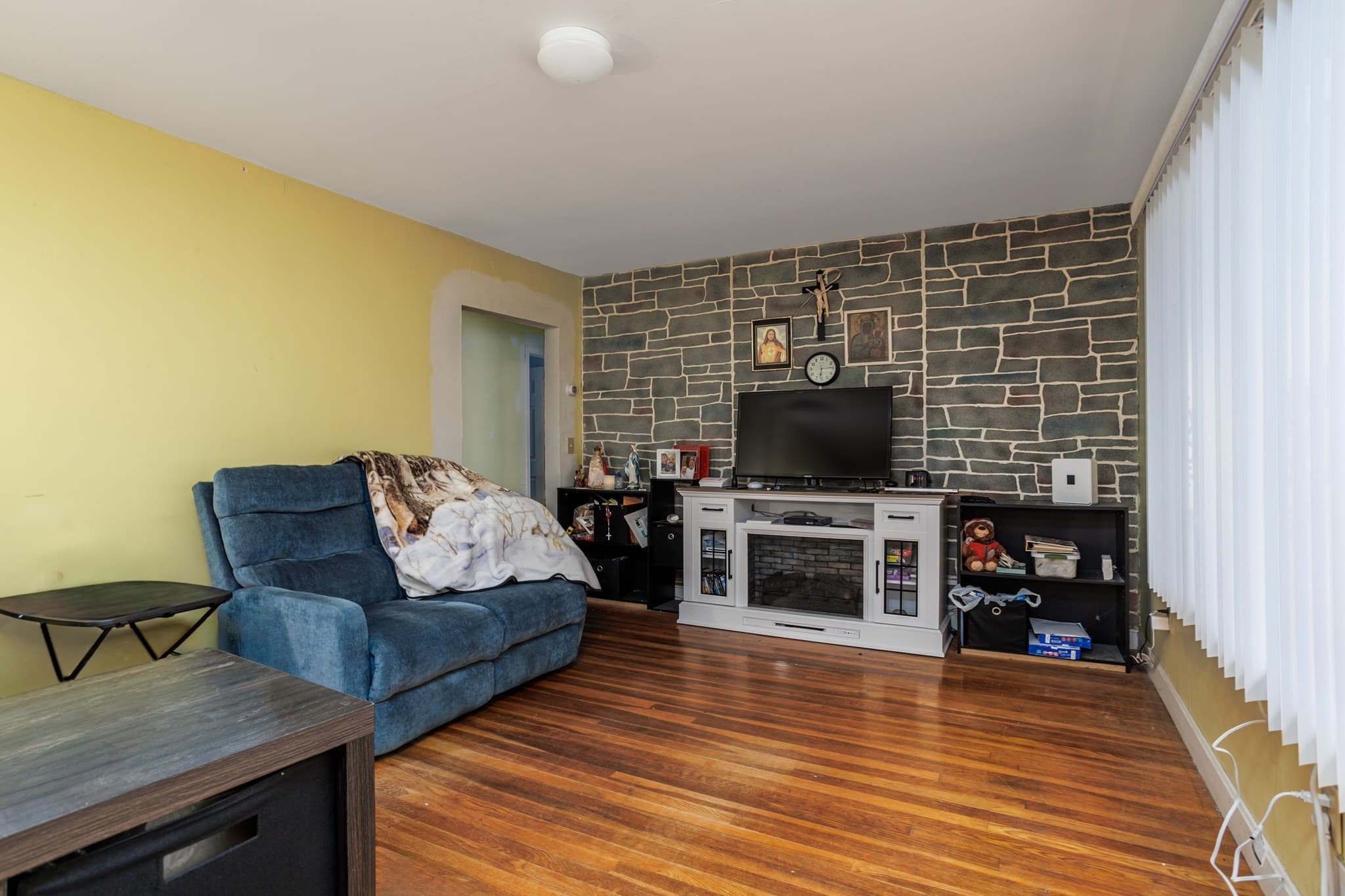 Single Family Residence at 127 Pleasant St, Lunenburg MA 01462, Lunenburg, photo 21 of 26