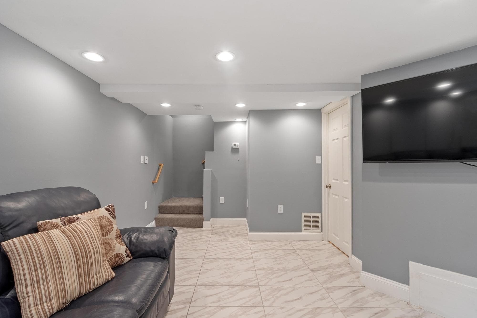 Single Family Residence at 102 Narragansett Rd, Quincy MA 02169, Quincy, photo 25 of 41