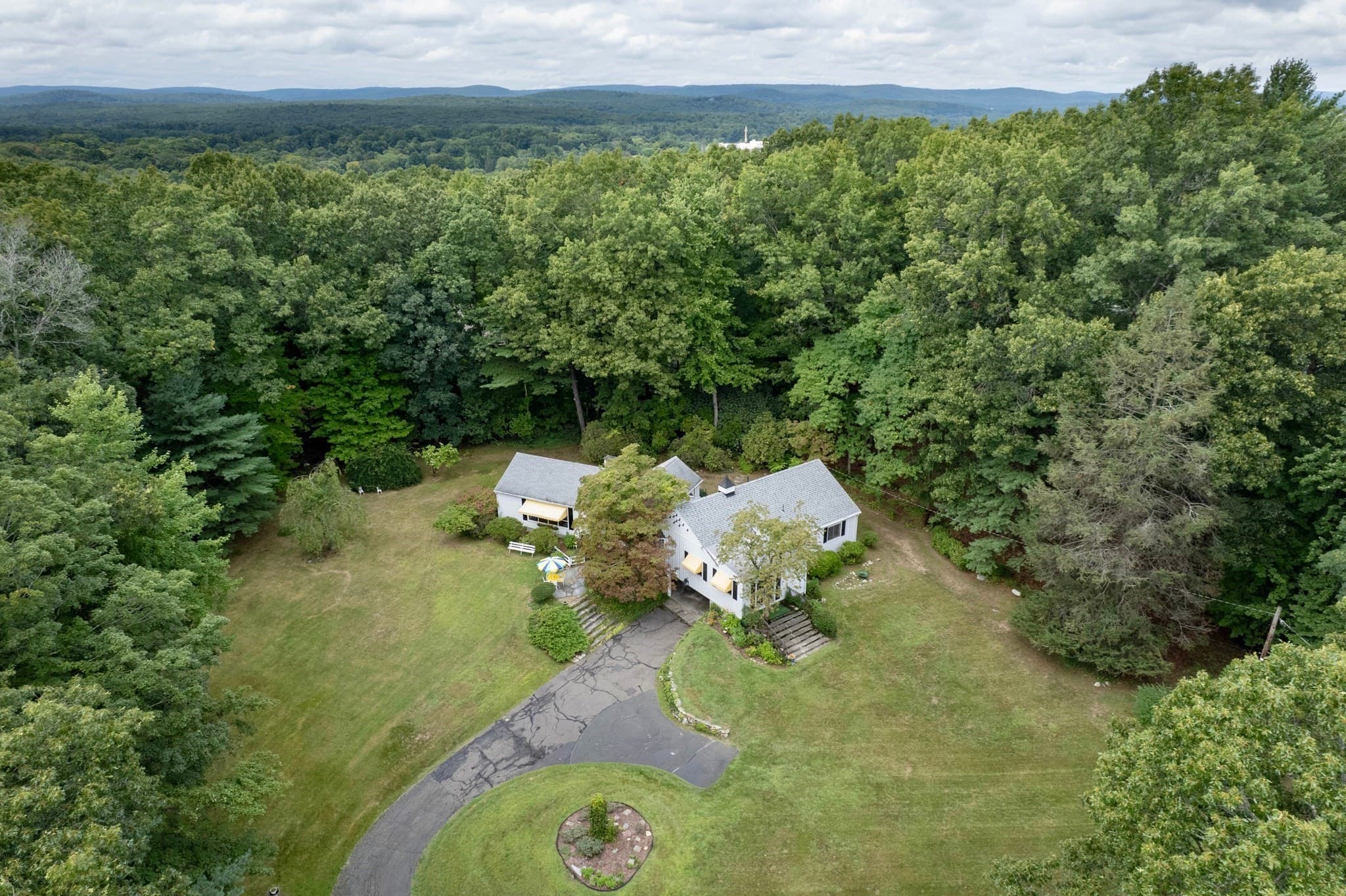 Single Family Residence at 134 Maplewood Terrace, Northampton MA 01060, Northampton, photo 2 of 31