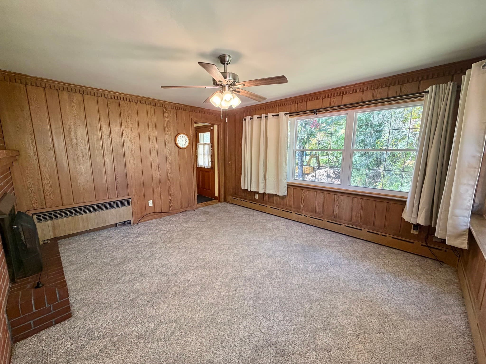 Single Family Residence at 400 Shearer St, Palmer MA 01069, Palmer, photo 6 of 42