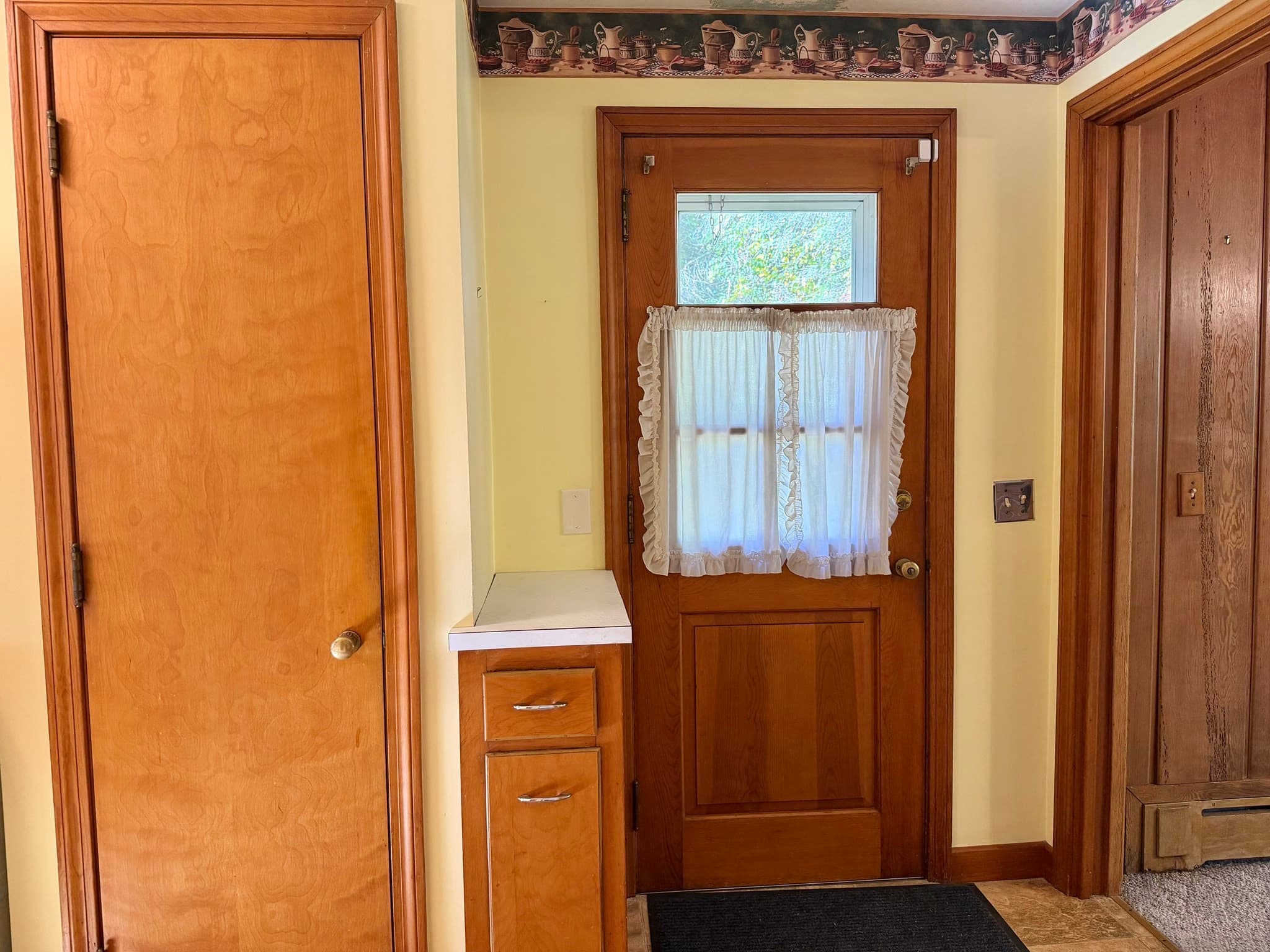 Single Family Residence at 400 Shearer St, Palmer MA 01069, Palmer, photo 3 of 42