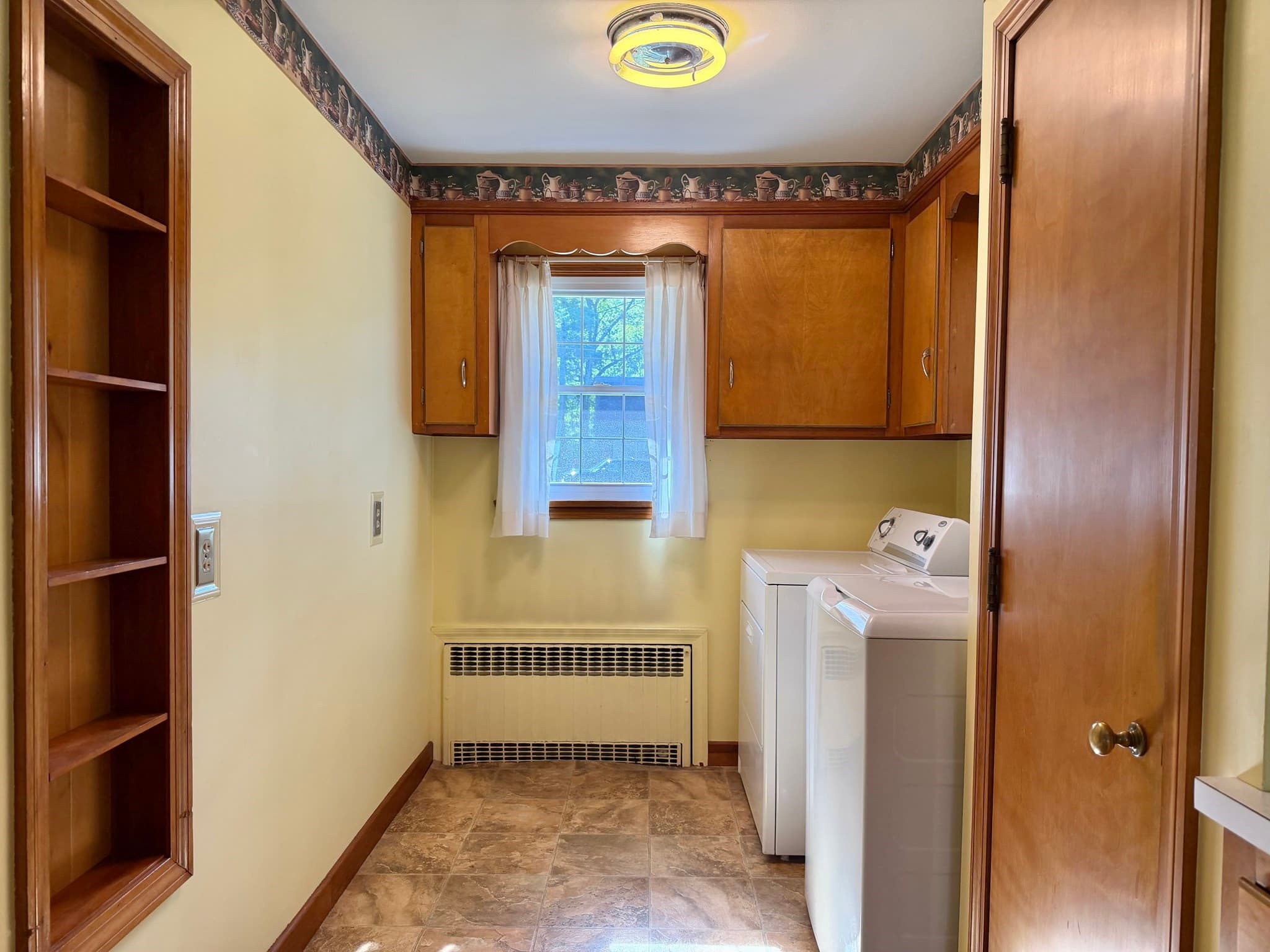 Single Family Residence at 400 Shearer St, Palmer MA 01069, Palmer, photo 4 of 42