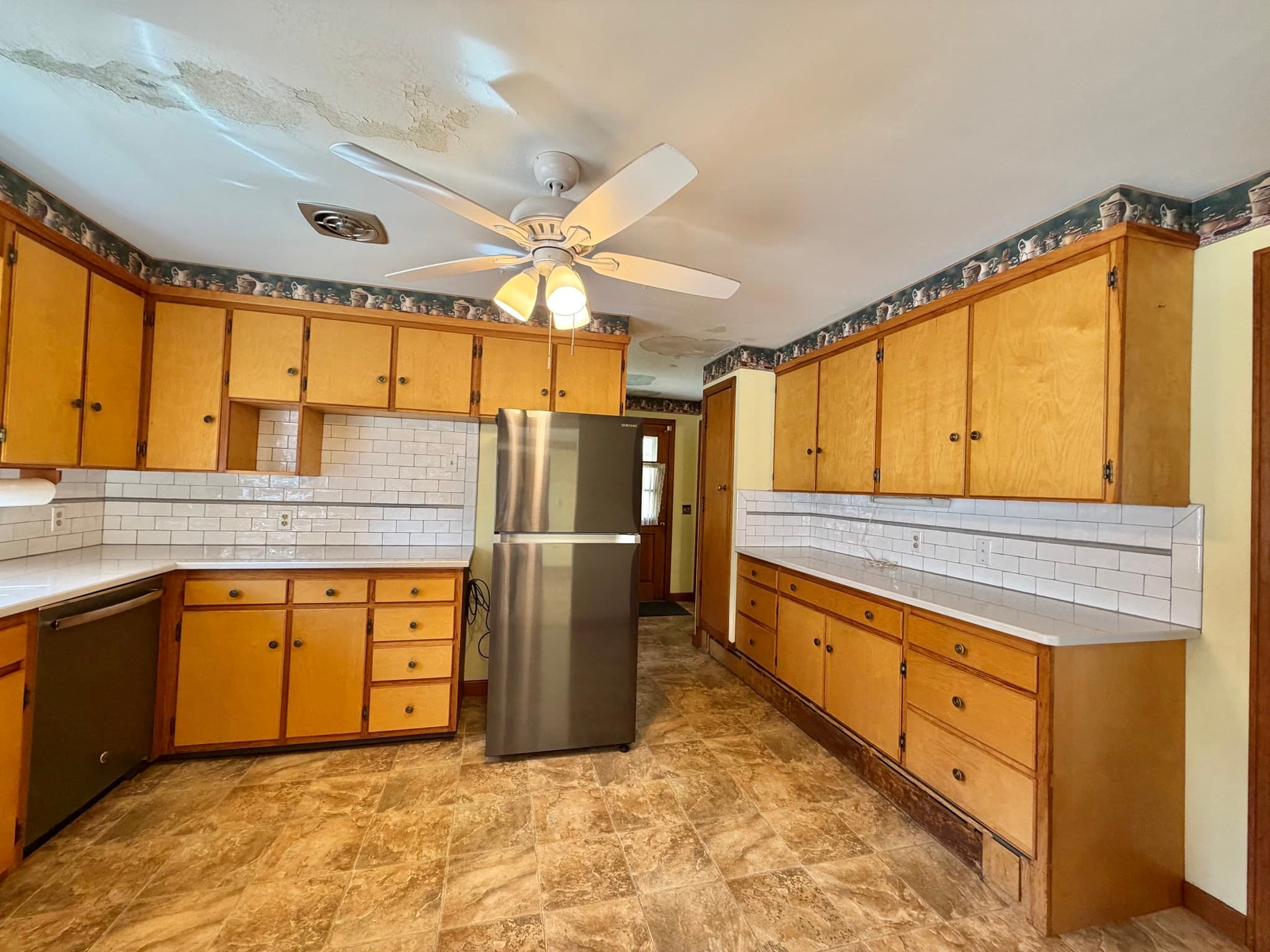 Single Family Residence at 400 Shearer St, Palmer MA 01069, Palmer, photo 8 of 42