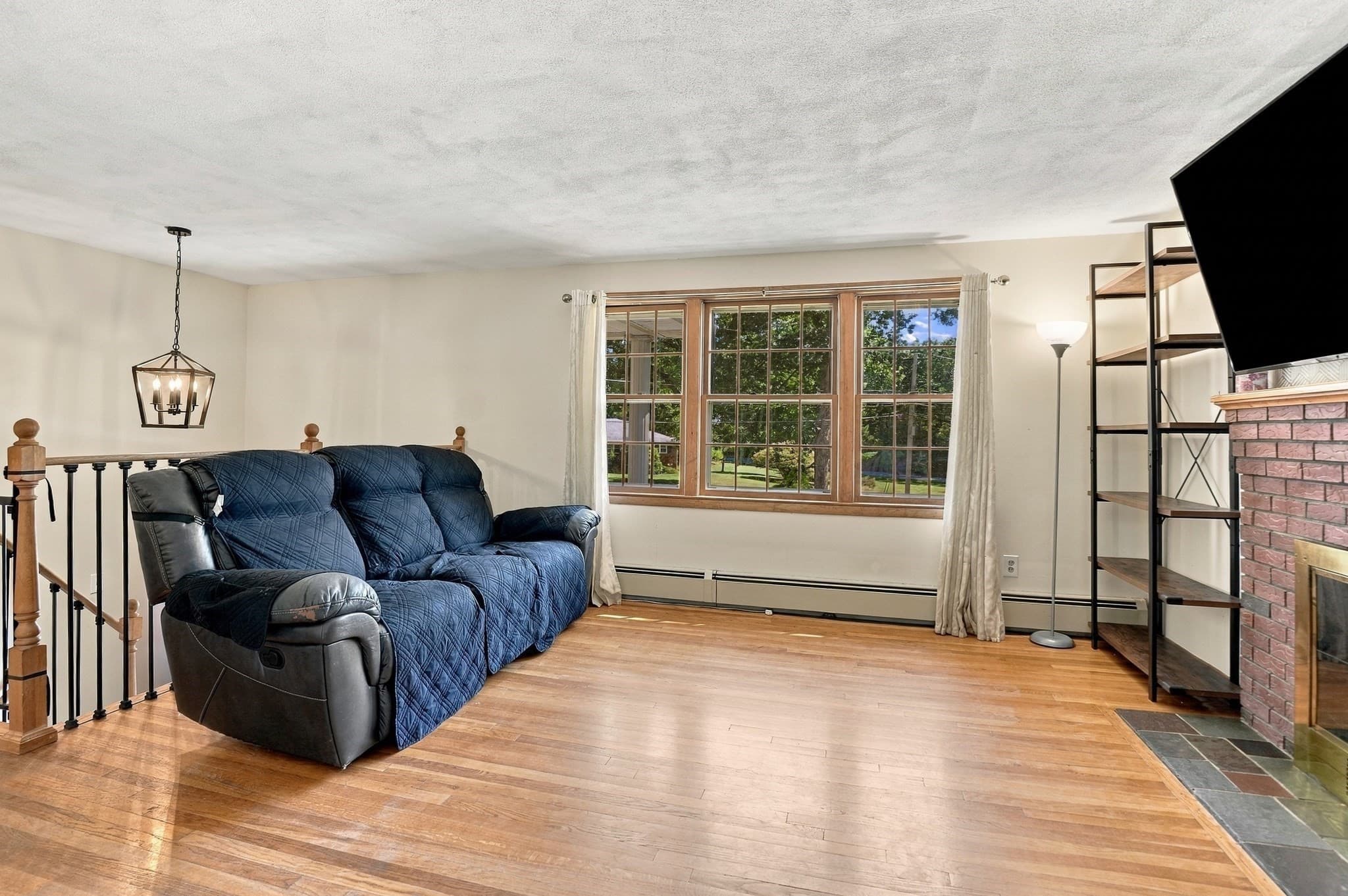 Single Family Residence at 33 Braney Road, Millbury MA 01527, Millbury, photo 4 of 28