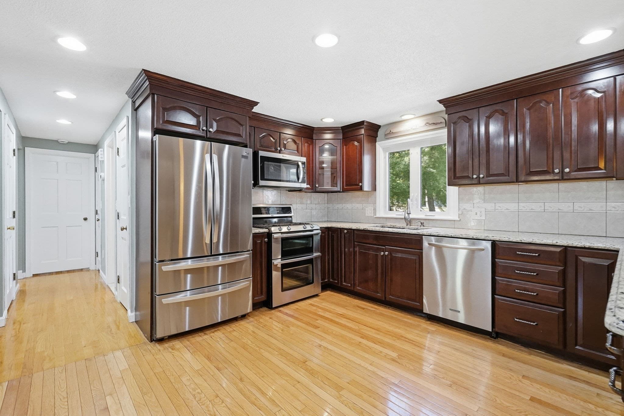 Single Family Residence at 1105 Stony Hill Rd, Wilbraham MA 01095, Wilbraham, photo 12 of 42
