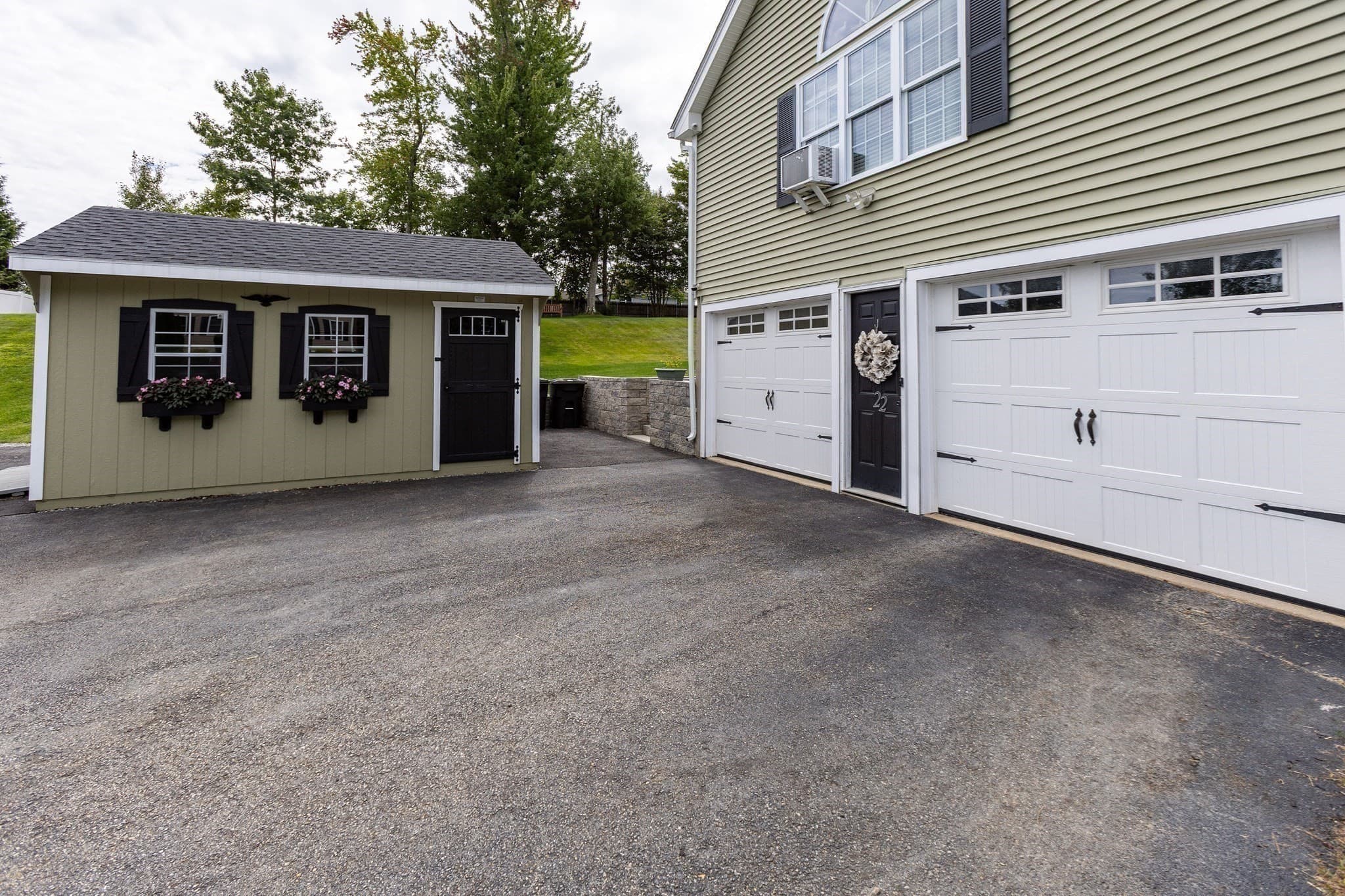 Single Family Residence at 22 Clealand Circle, Rutland MA 01543, Rutland, photo 6 of 30