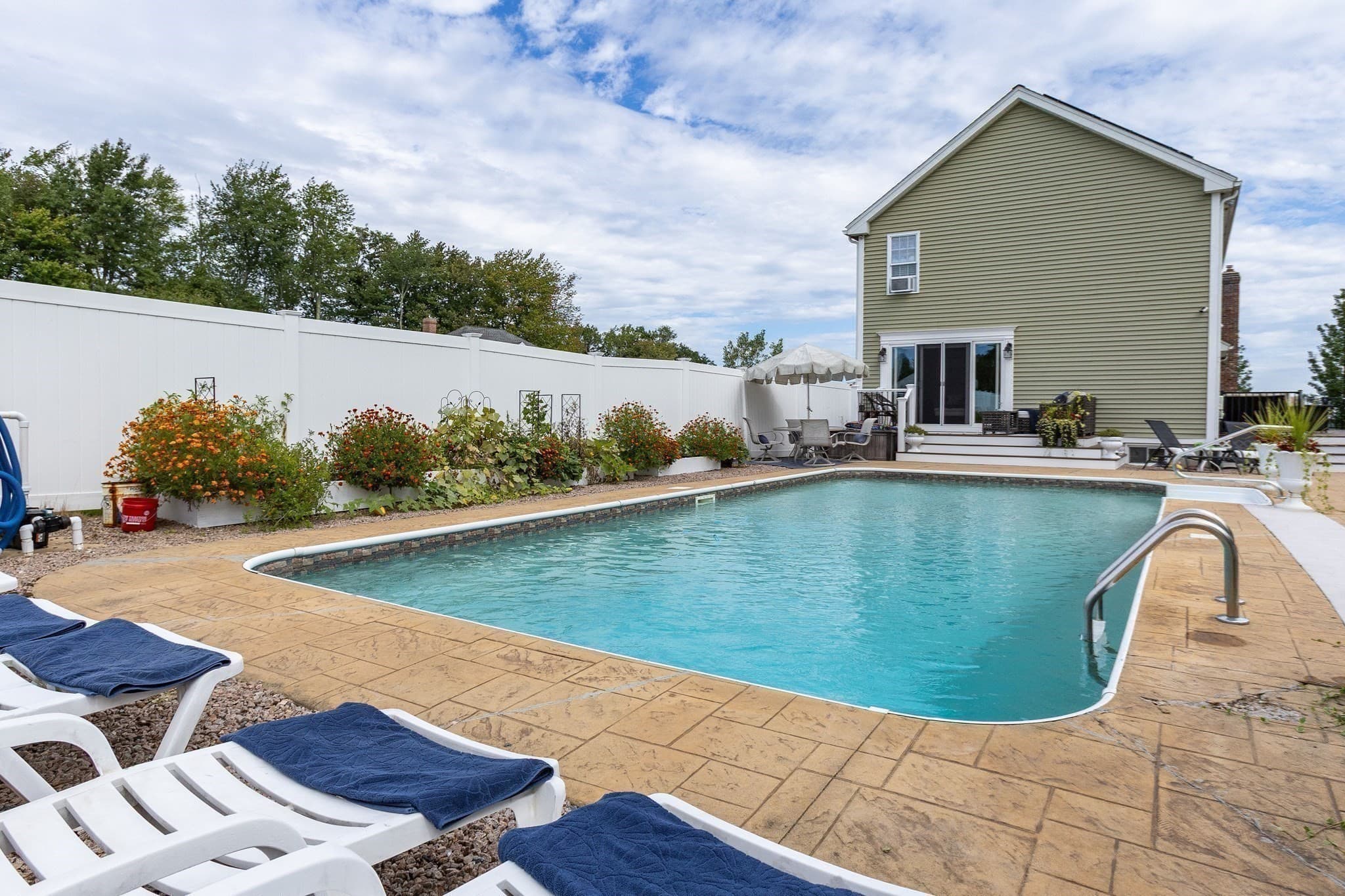 Single Family Residence at 22 Clealand Circle, Rutland MA 01543, Rutland, photo 8 of 30