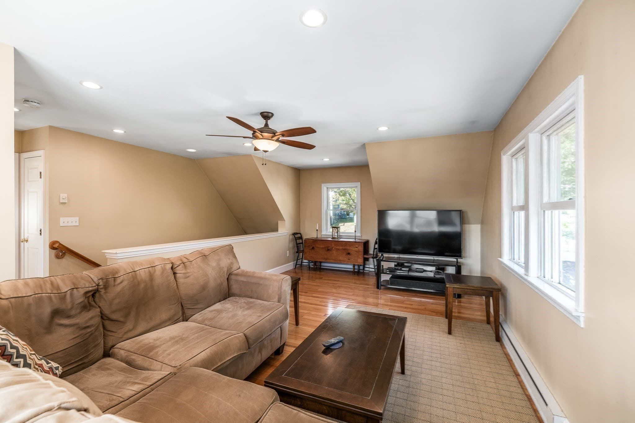 Single Family Residence at 2 Hunter Road, Gloucester MA 01930, Gloucester, photo 15 of 25