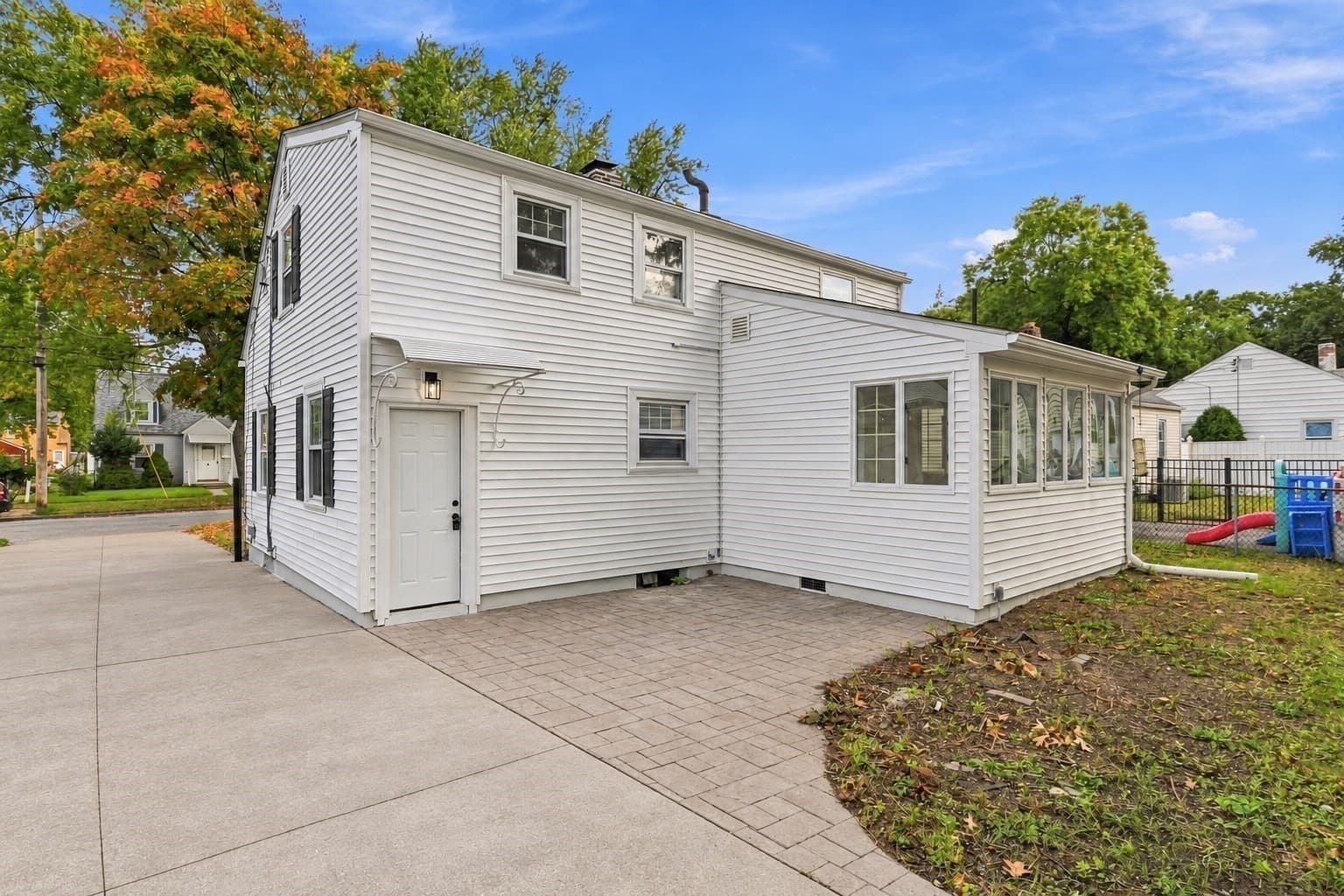 Single Family Residence at 48 Dana St, Springfield MA 01104, Springfield, photo 24 of 24