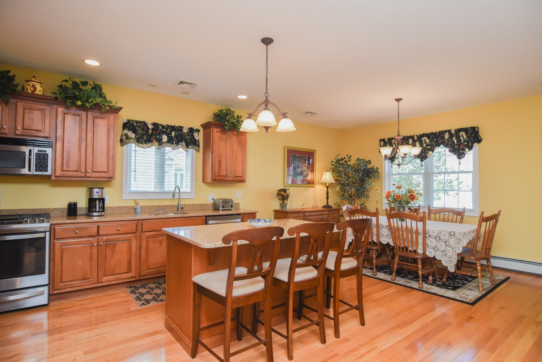 Condominium at 5 Village Ln # 5, Methuen MA 01844, Methuen, photo 23 of 38