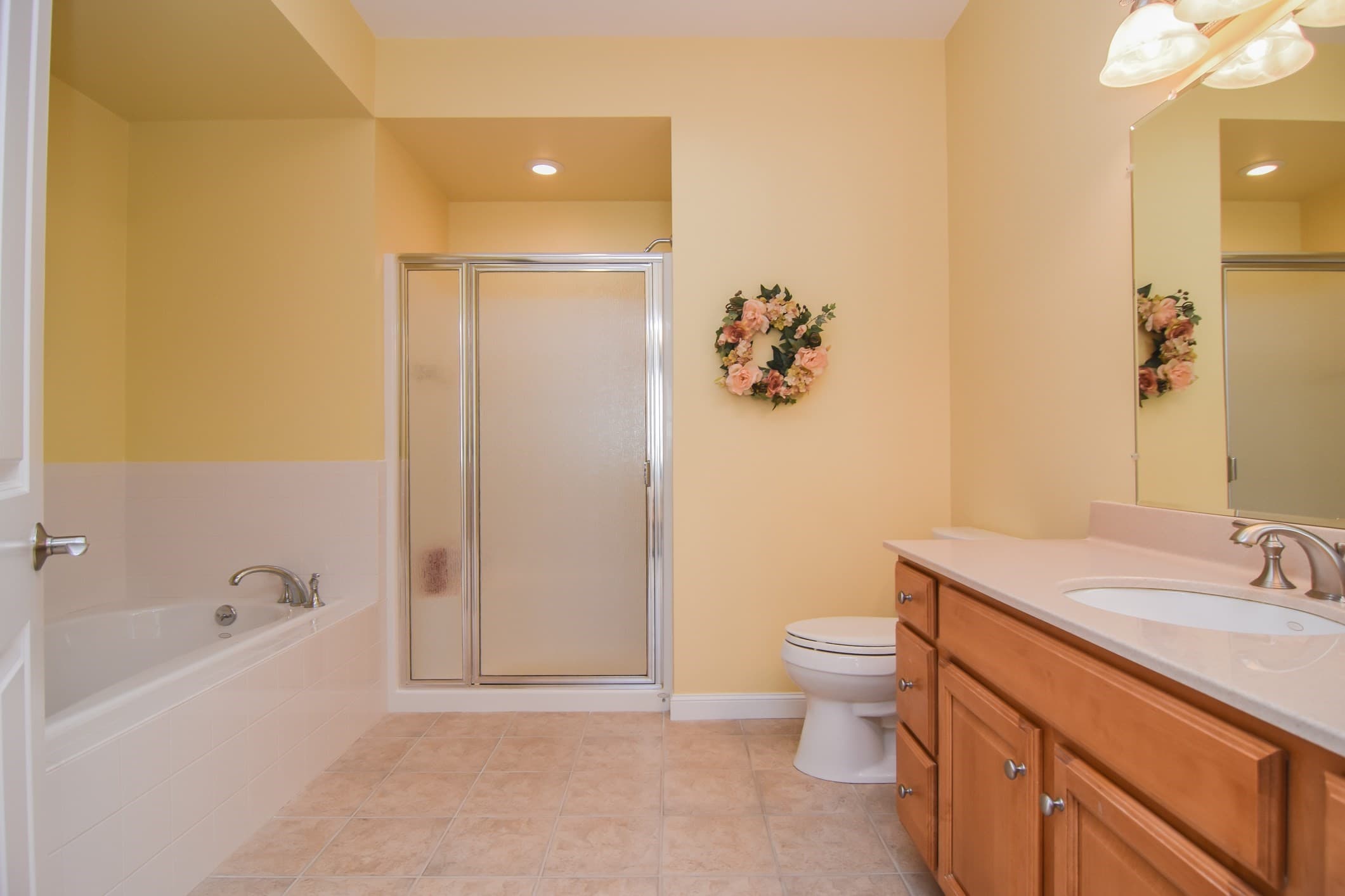 Condominium at 5 Village Ln # 5, Methuen MA 01844, Methuen, photo 19 of 38