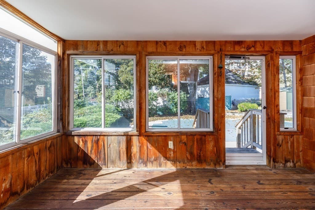 Single Family Residence at 12 Abbott Street, Gardner MA 01440, Gardner, photo 9 of 23