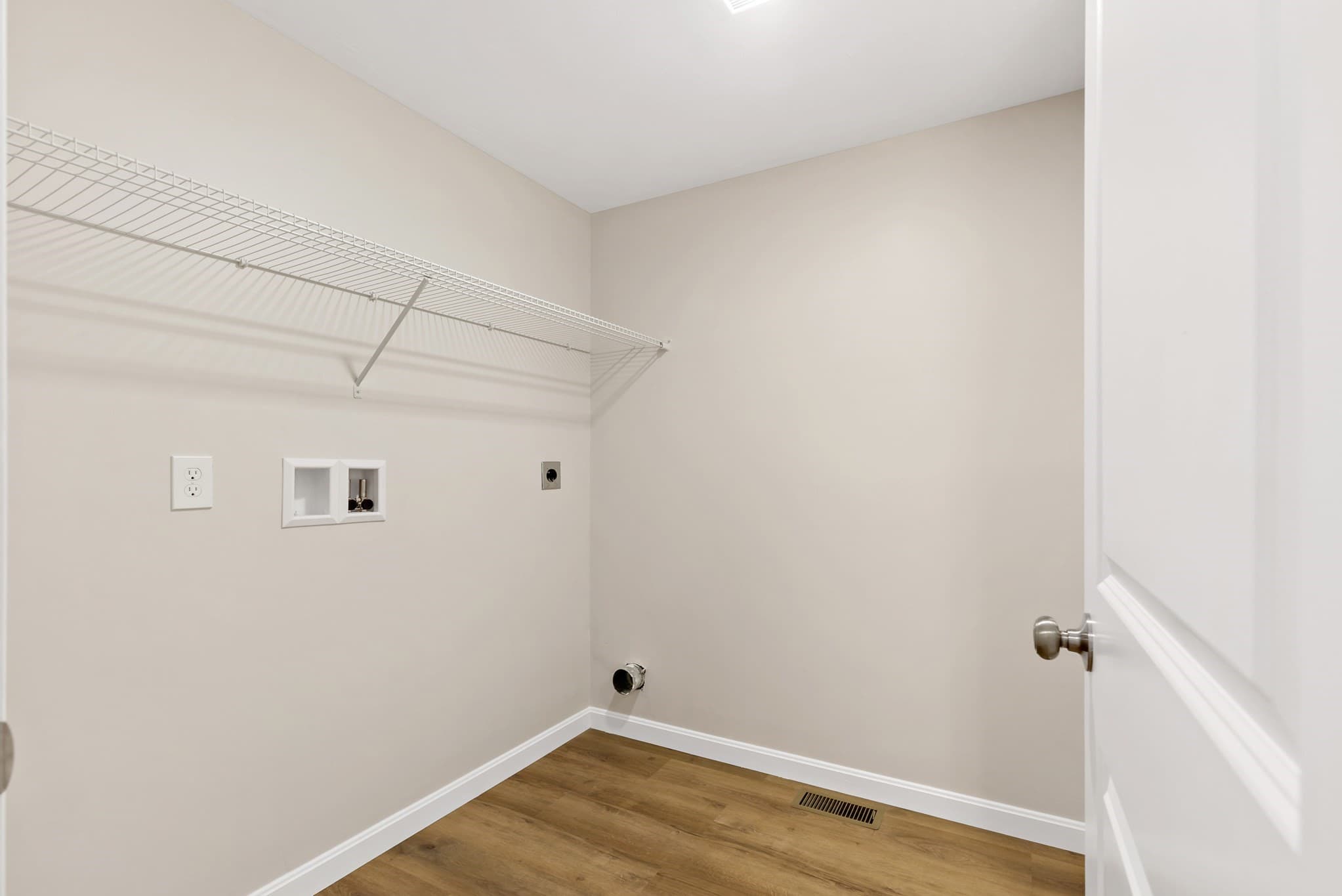 Single Family Residence at 4 Lady Bug Ln, Plymouth MA 02360, Plymouth, photo 17 of 29