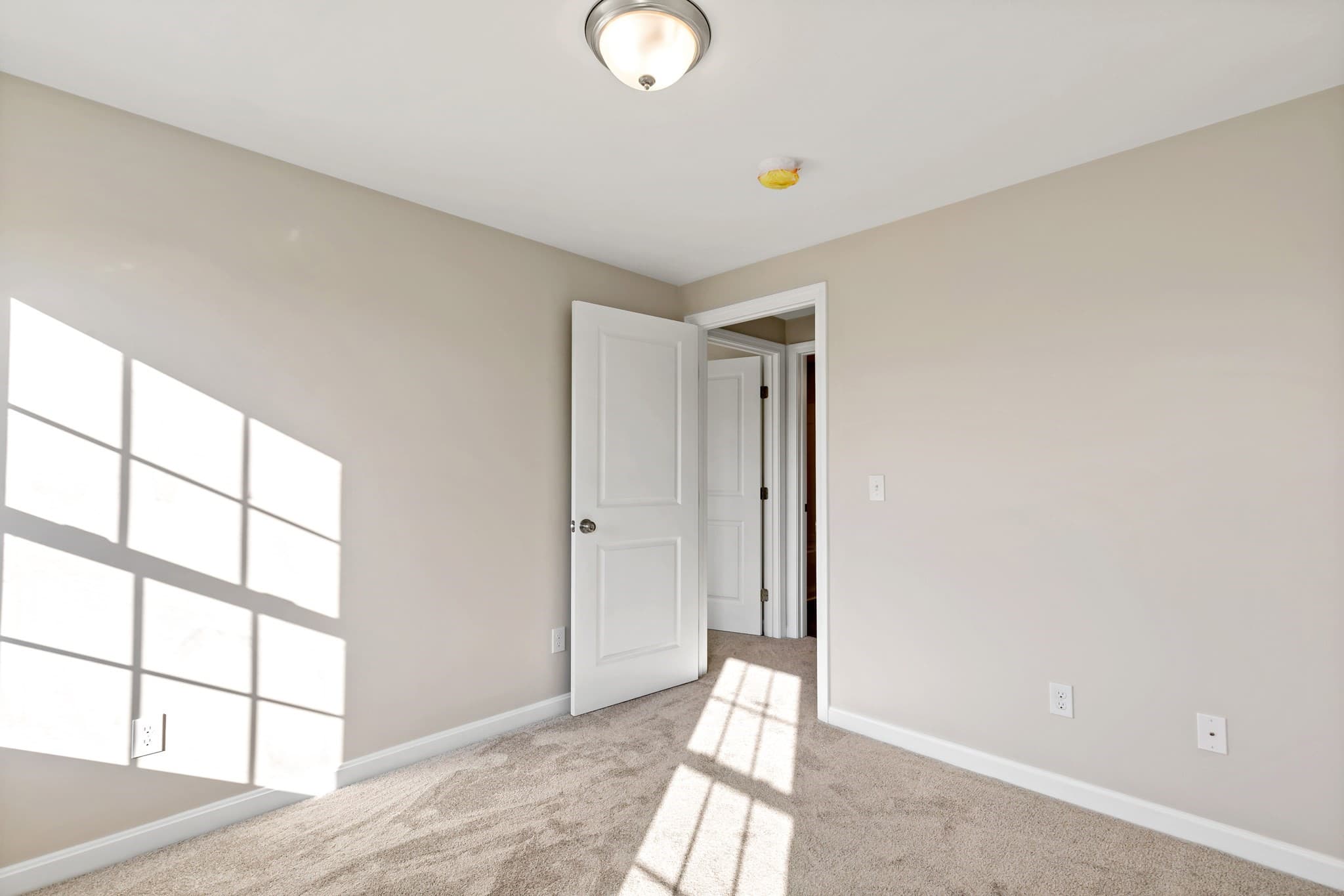 Single Family Residence at 4 Lady Bug Ln, Plymouth MA 02360, Plymouth, photo 22 of 29
