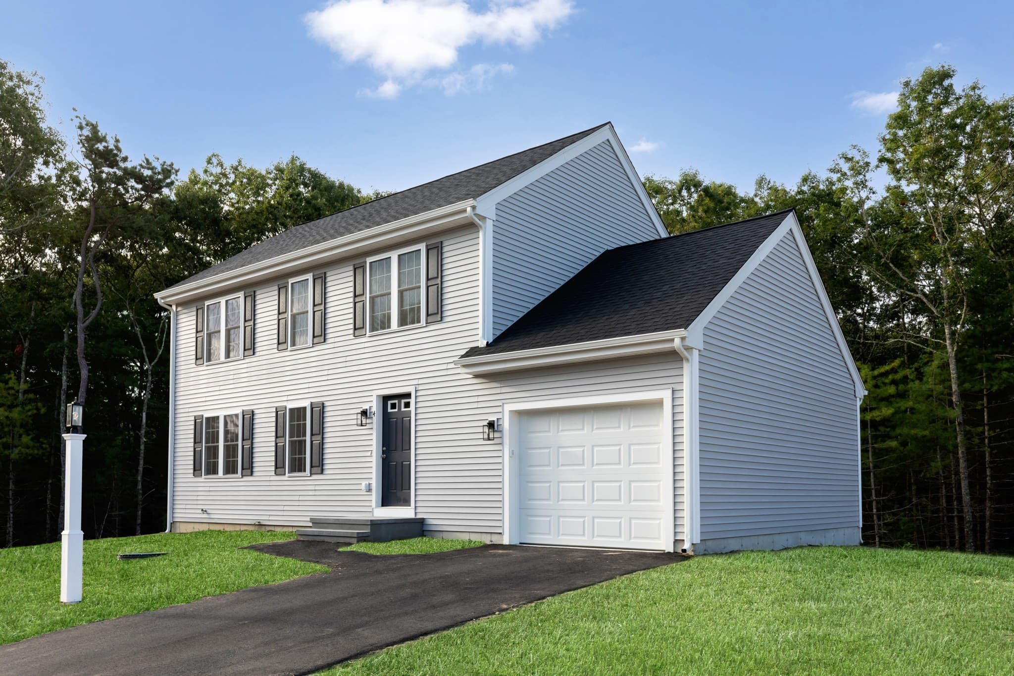 4 Lady Bug Ln, Plymouth MA 02360