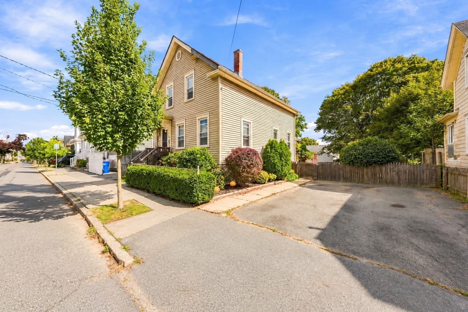 326 Cedar St, New Bedford MA 02740
