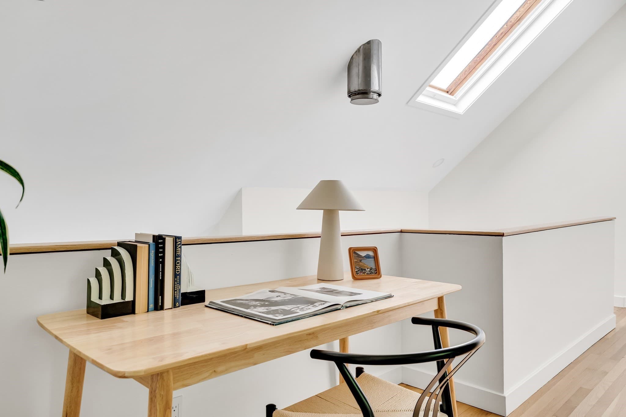 Single Family Residence at 47-15 Cogswell Ave, Cambridge MA 02140, Cambridge, photo 12 of 29