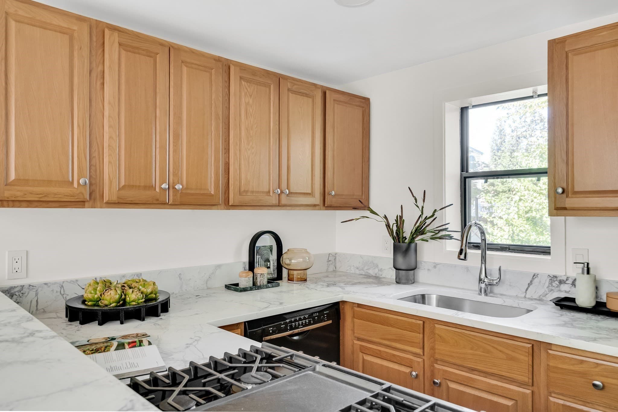 Single Family Residence at 47-15 Cogswell Ave, Cambridge MA 02140, Cambridge, photo 7 of 29