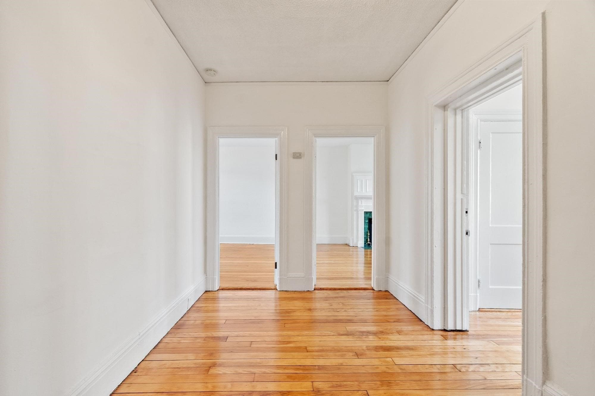 Condominium at 16 Glenville Ave Unit 1, Boston MA 02134, photo 17 of 20