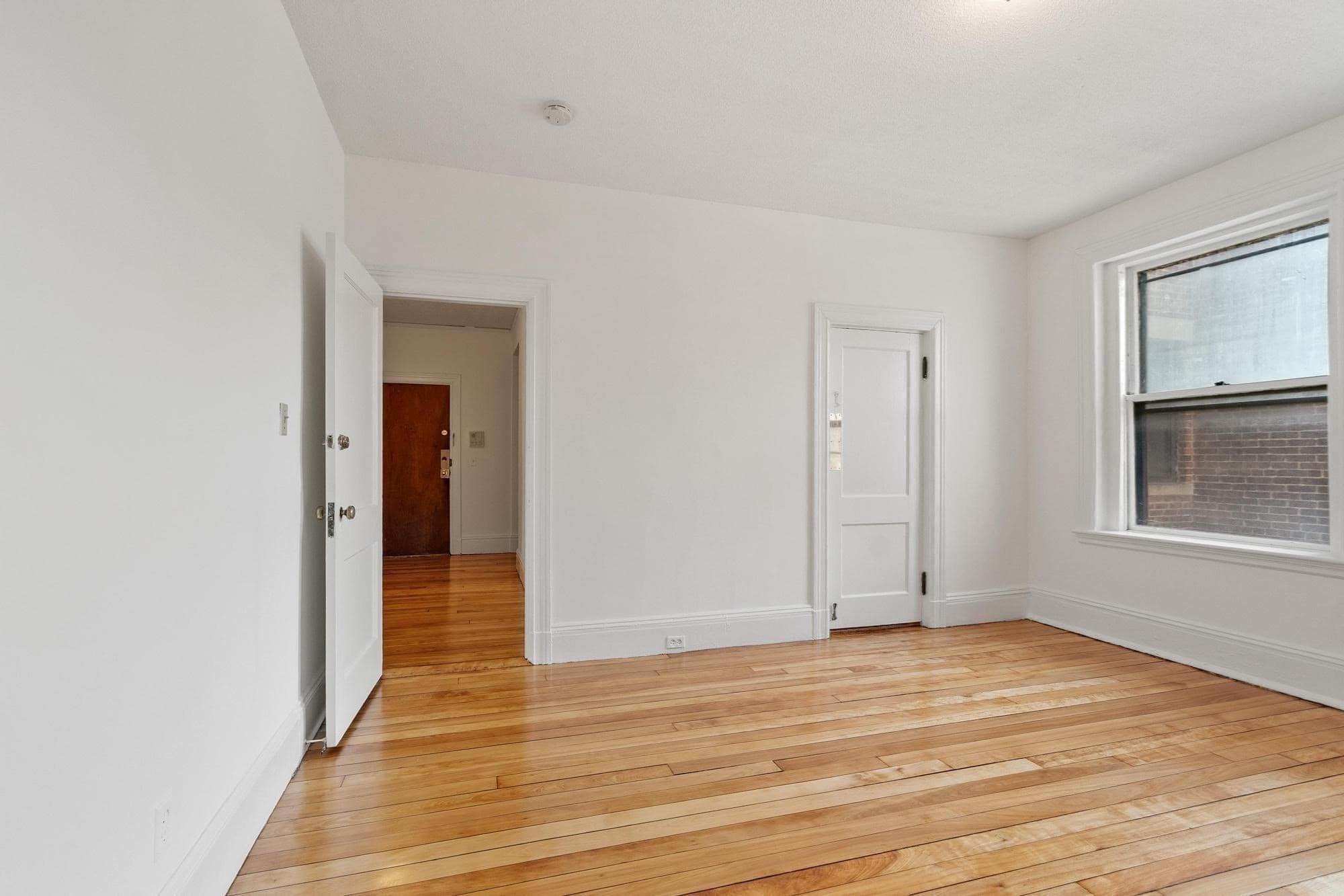 Condominium at 16 Glenville Ave Unit 1, Boston MA 02134, photo 16 of 20