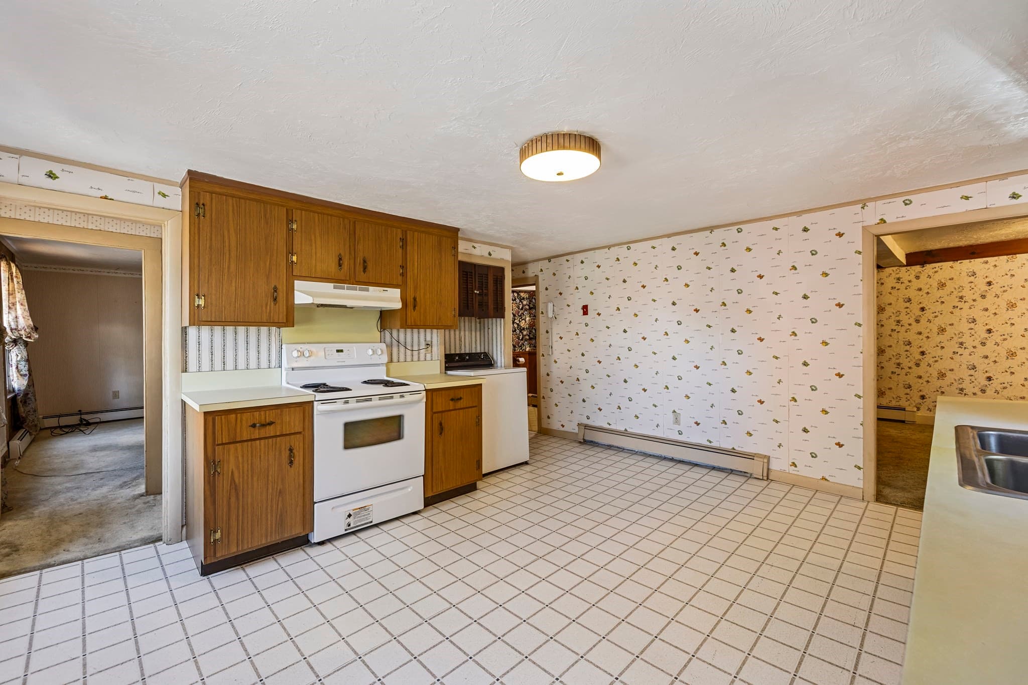 Single Family Residence at 11 Prospect St, Spencer MA 01562, Spencer, photo 16 of 28