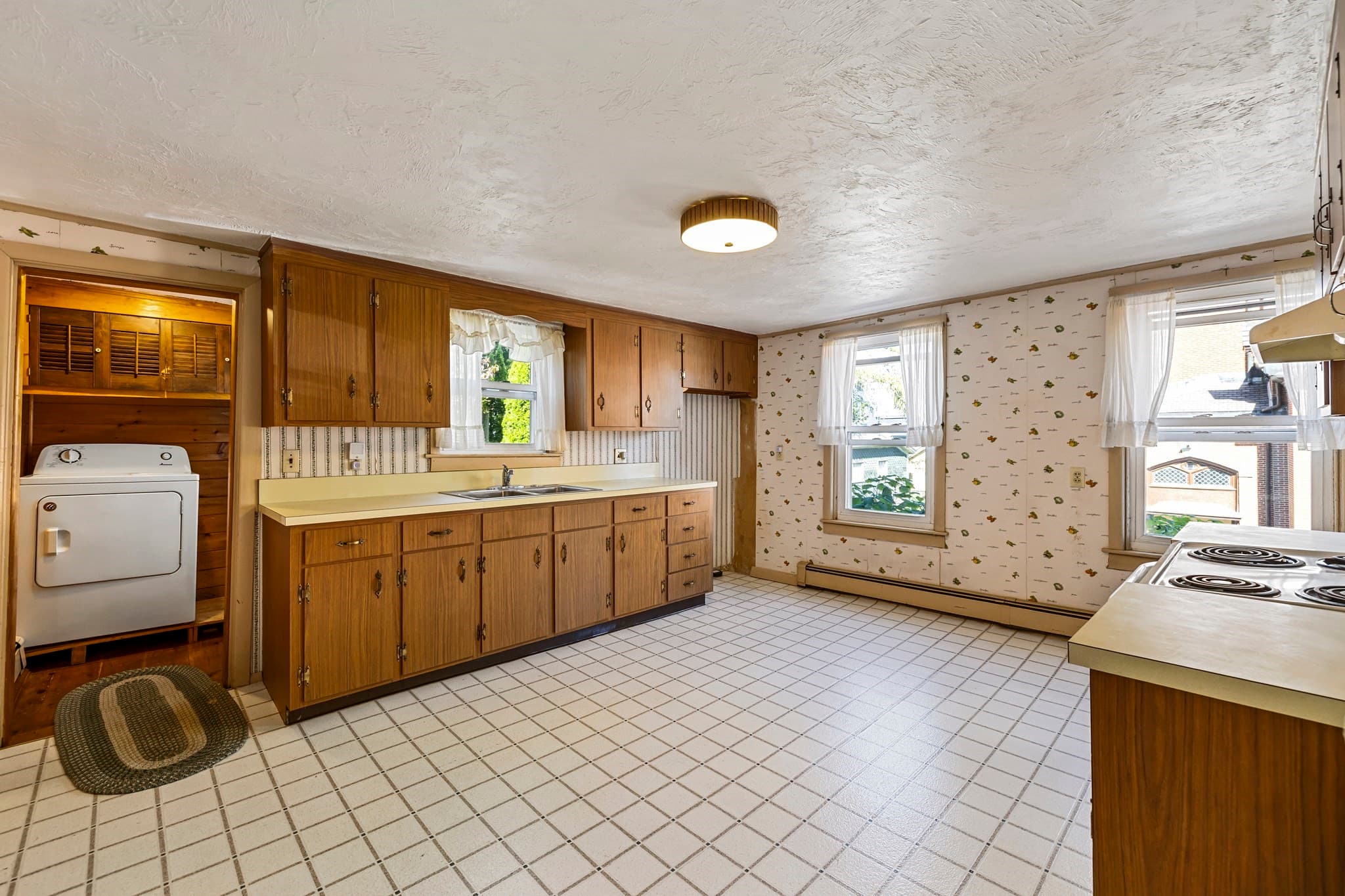Single Family Residence at 11 Prospect St, Spencer MA 01562, Spencer, photo 14 of 28