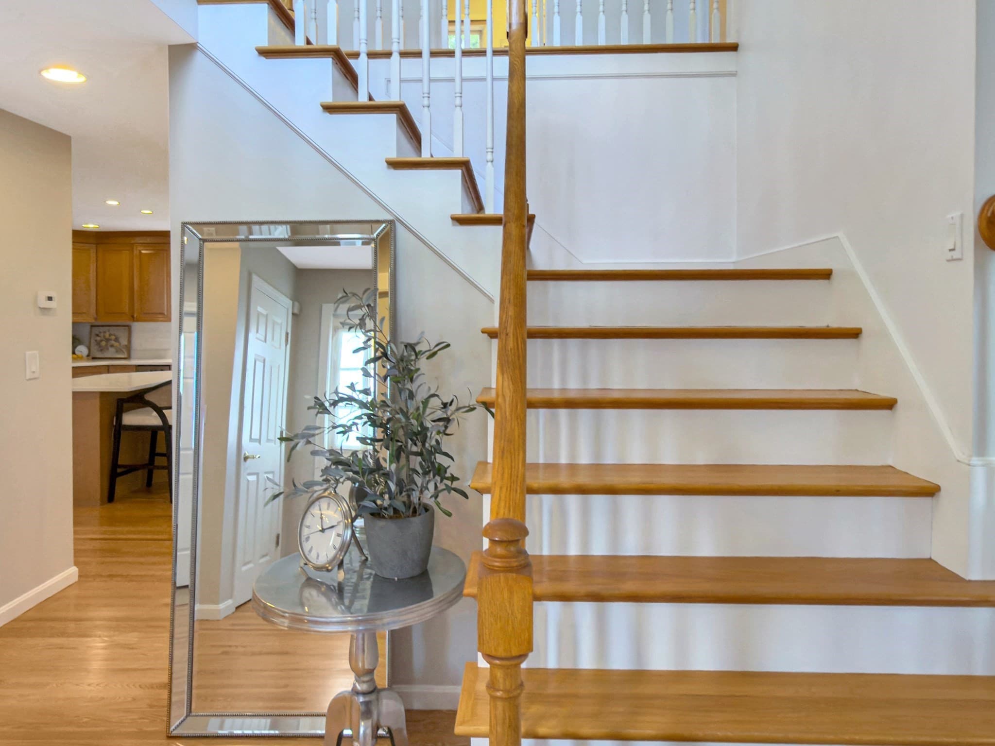 Single Family Residence at 46 Prospect Ave, Hull MA 02045, Hull, photo 3 of 41