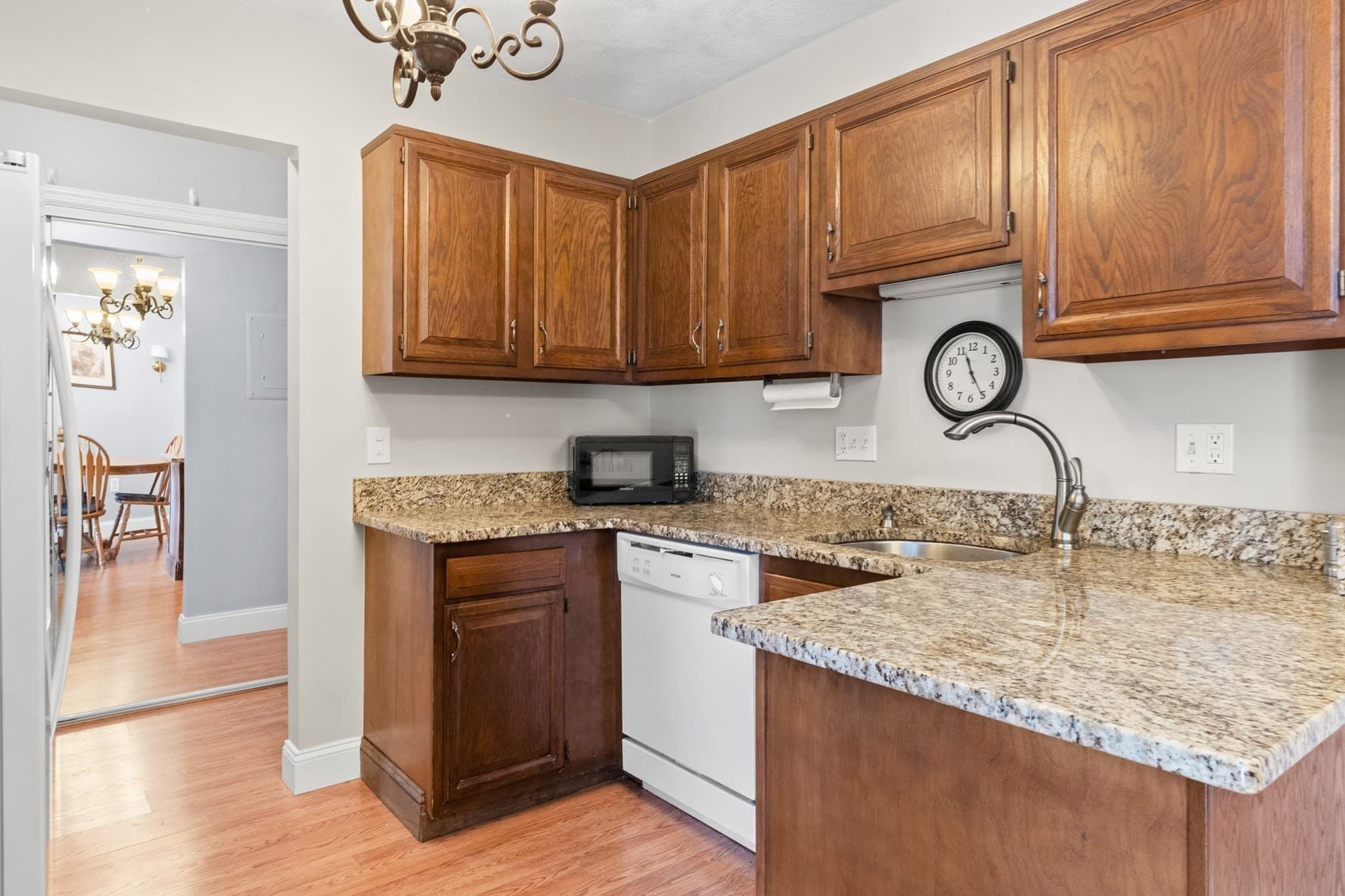 Condominium at 4 Ledgewood Way # 21, Peabody MA 01960, Peabody, photo 5 of 26