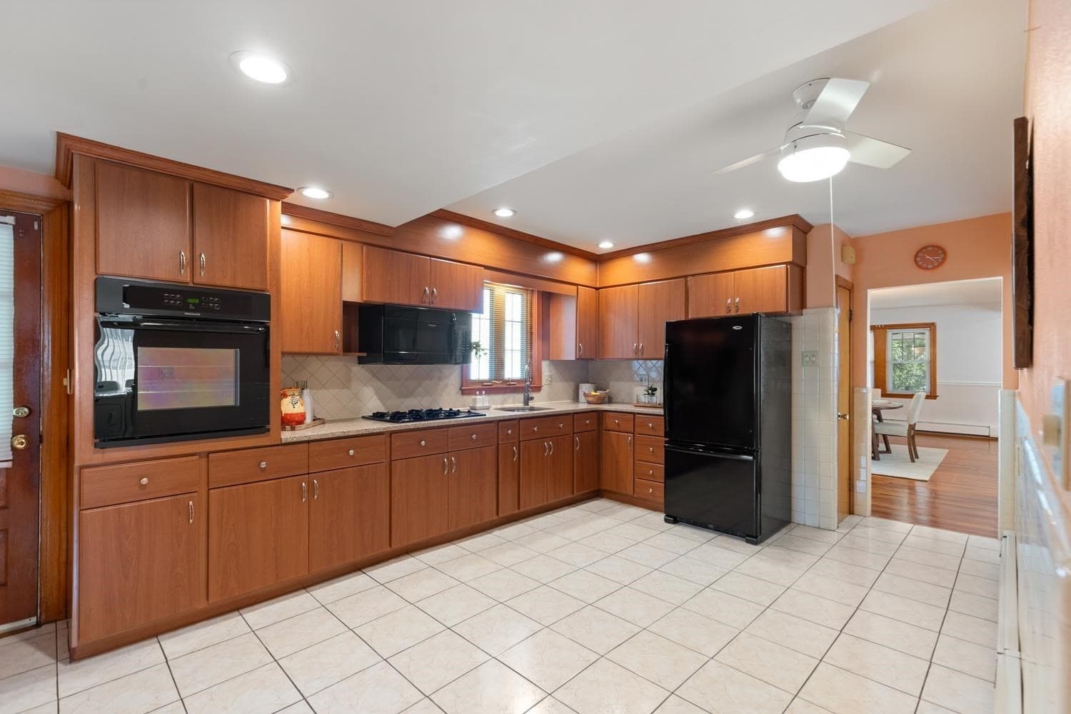 Single Family Residence at 75 Park Ave, Medford MA 02155, Medford, photo 11 of 31
