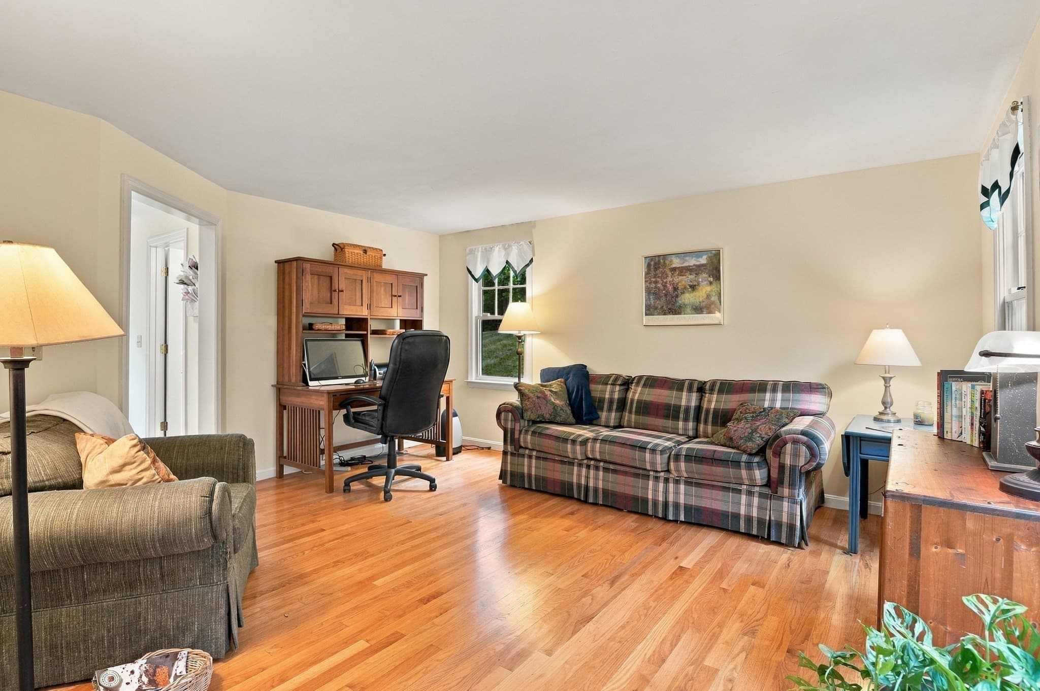 Single Family Residence at 7 Trout Brook Way, Shirley MA 01464, photo 16 of 40