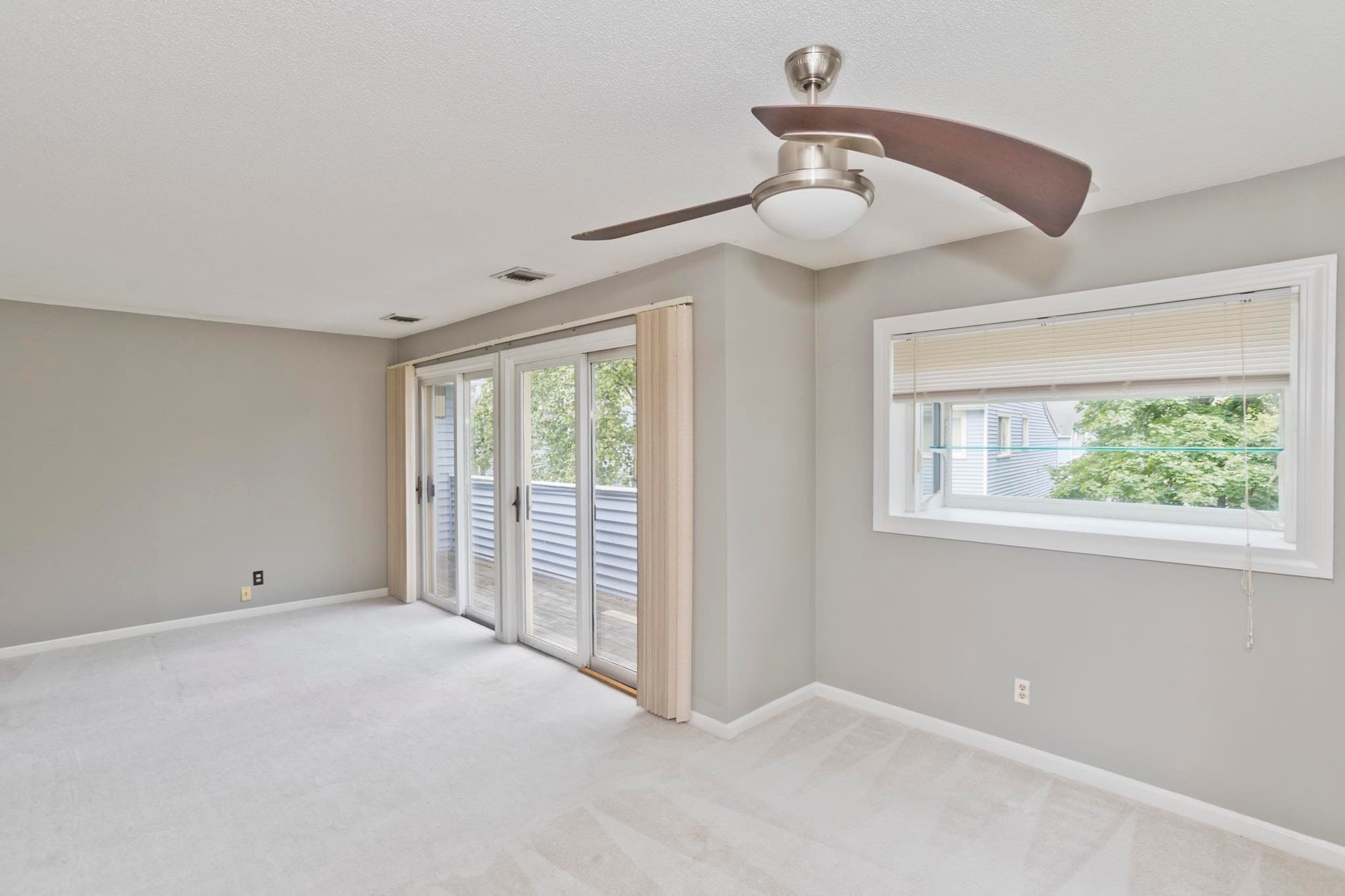 Condominium at 551 Nassau Dr # 551, Springfield MA 01129, Springfield, photo 6 of 19