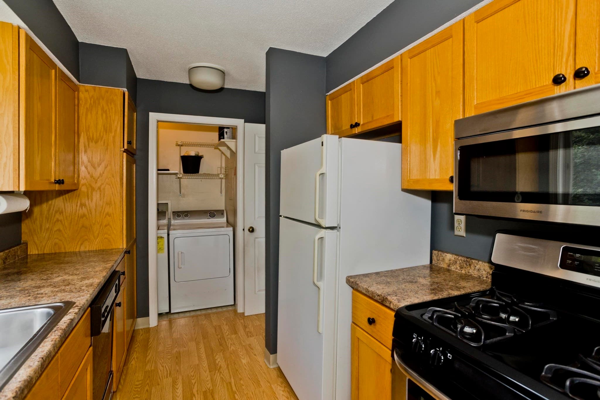 Condominium at 551 Nassau Dr # 551, Springfield MA 01129, Springfield, photo 8 of 19