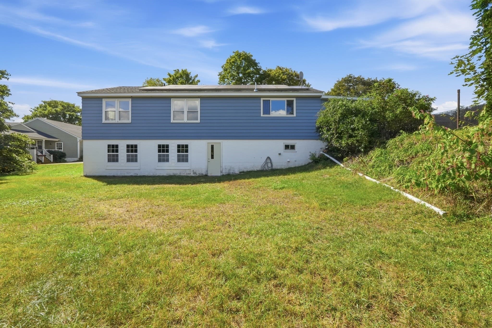 Single Family Residence at 107 South St, East Brookfield MA 01515, East Brookfield, photo 4 of 40