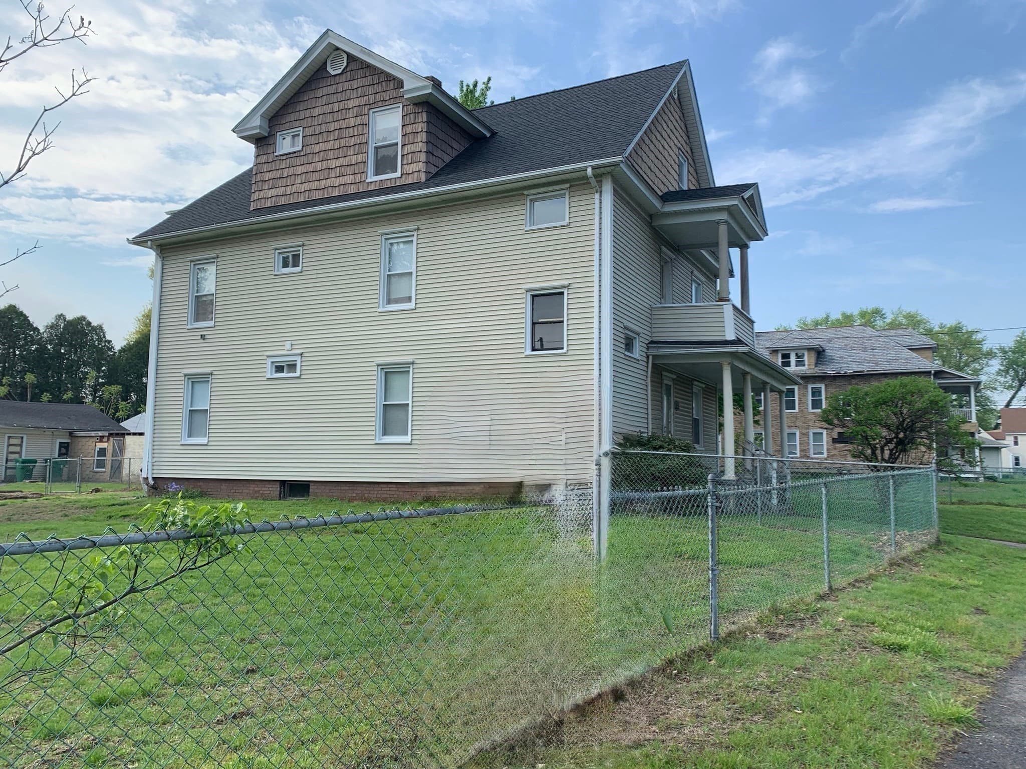 3 Family - 3 Units Up/Down at 418 Chicopee St, Chicopee MA 01013, Chicopee, photo 10 of 39