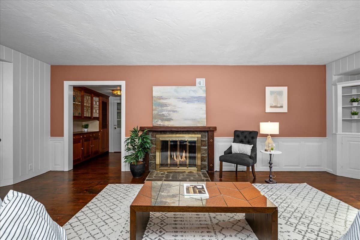 Single Family Residence at 216 Boston Rd, Southborough MA 01772, Southborough, photo 6 of 41