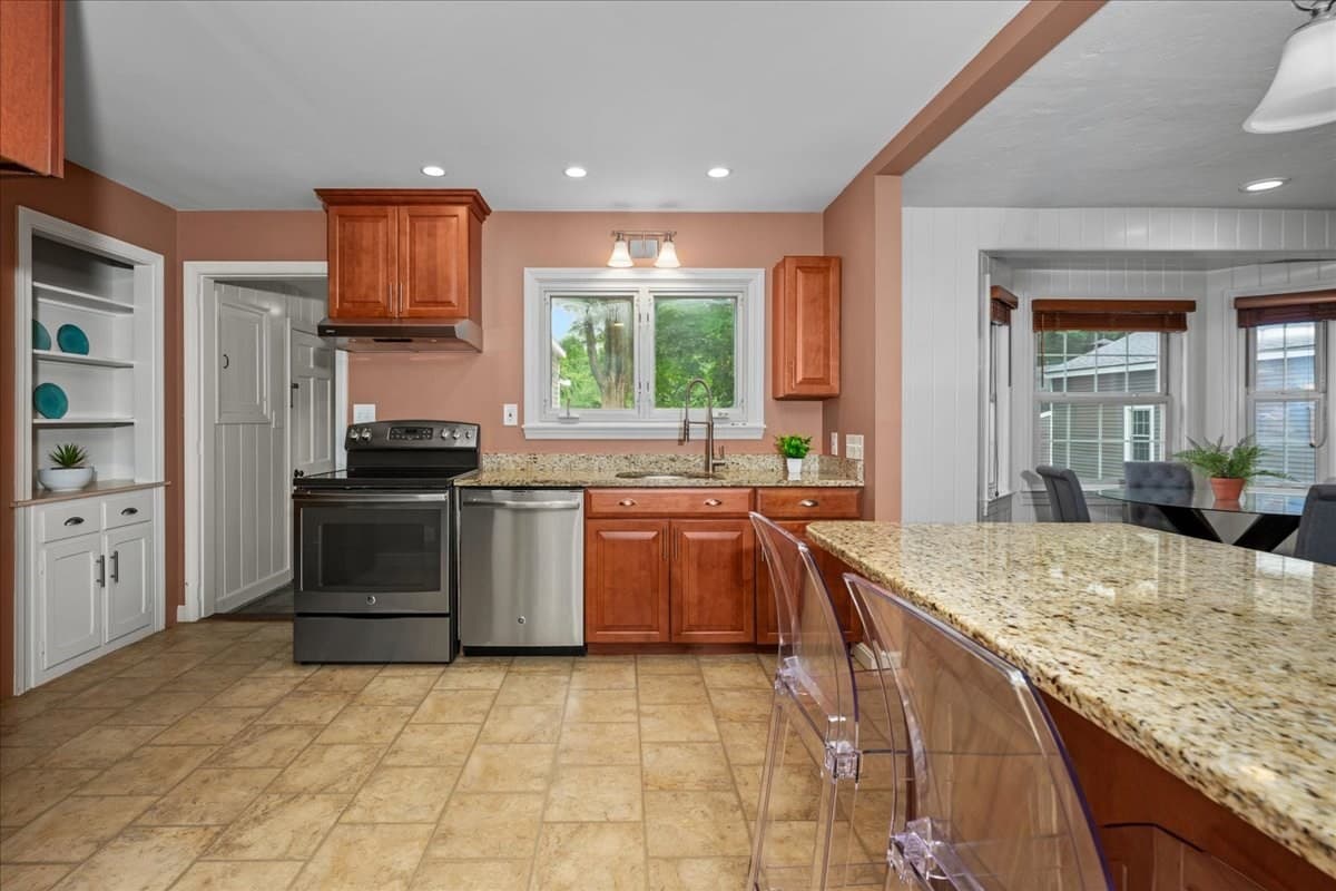 Single Family Residence at 216 Boston Rd, Southborough MA 01772, Southborough, photo 8 of 41