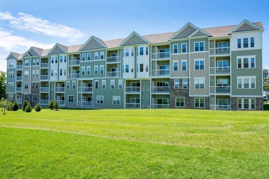 Condominium at 8 Peters Farm Way # 206, Westborough MA 01581, Westborough, photo 23 of 32