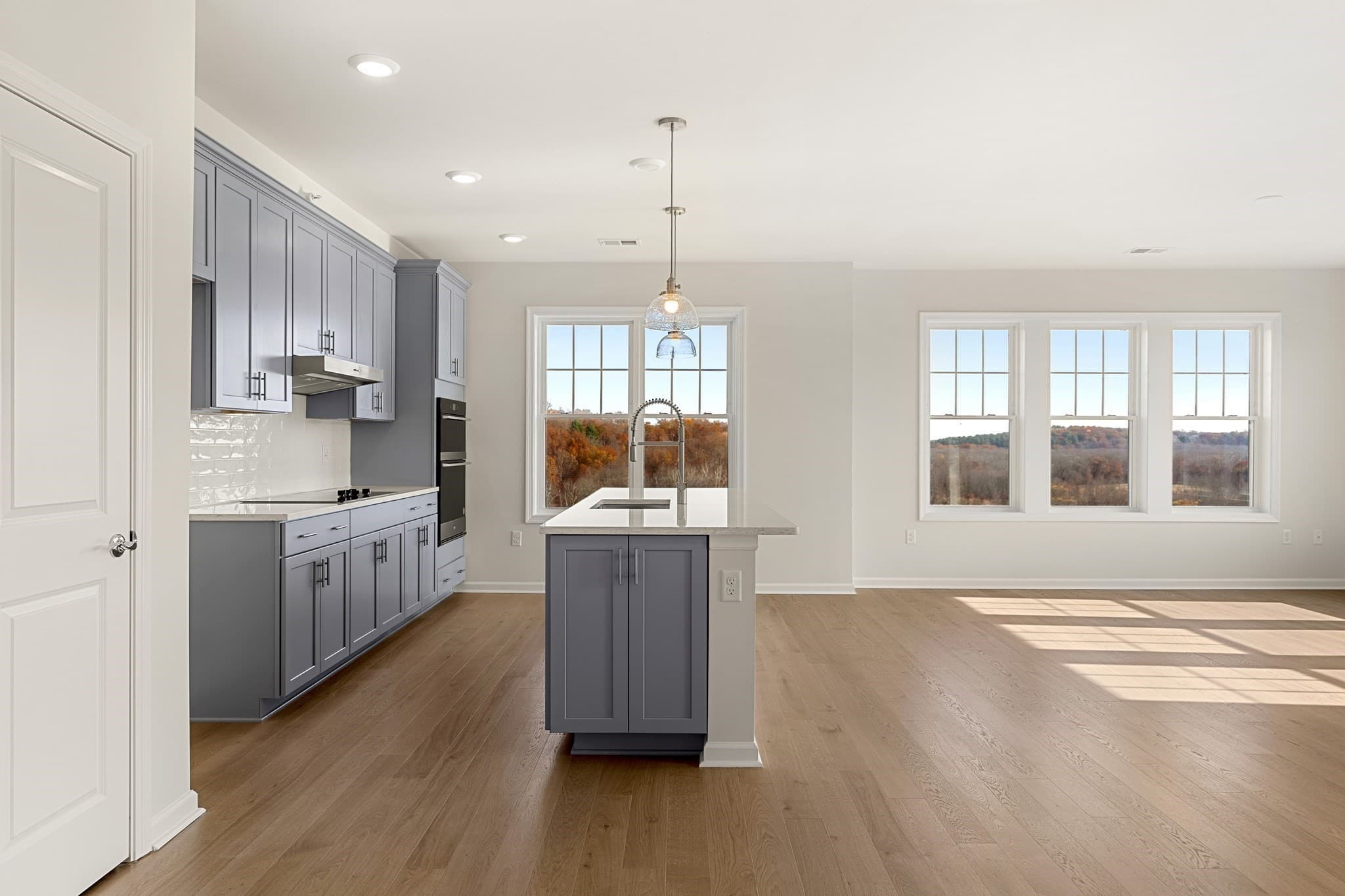 Condominium at 8 Peters Farm Way # 206, Westborough MA 01581, Westborough, photo 6 of 32