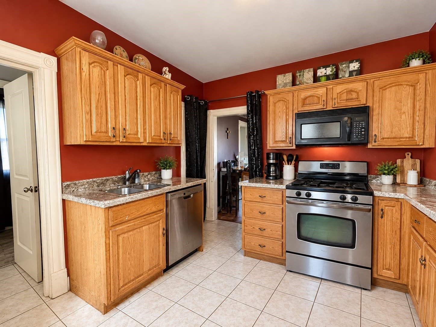 Single Family Residence at 30 Dalton Ave, Chicopee MA 01020, Chicopee, photo 7 of 16
