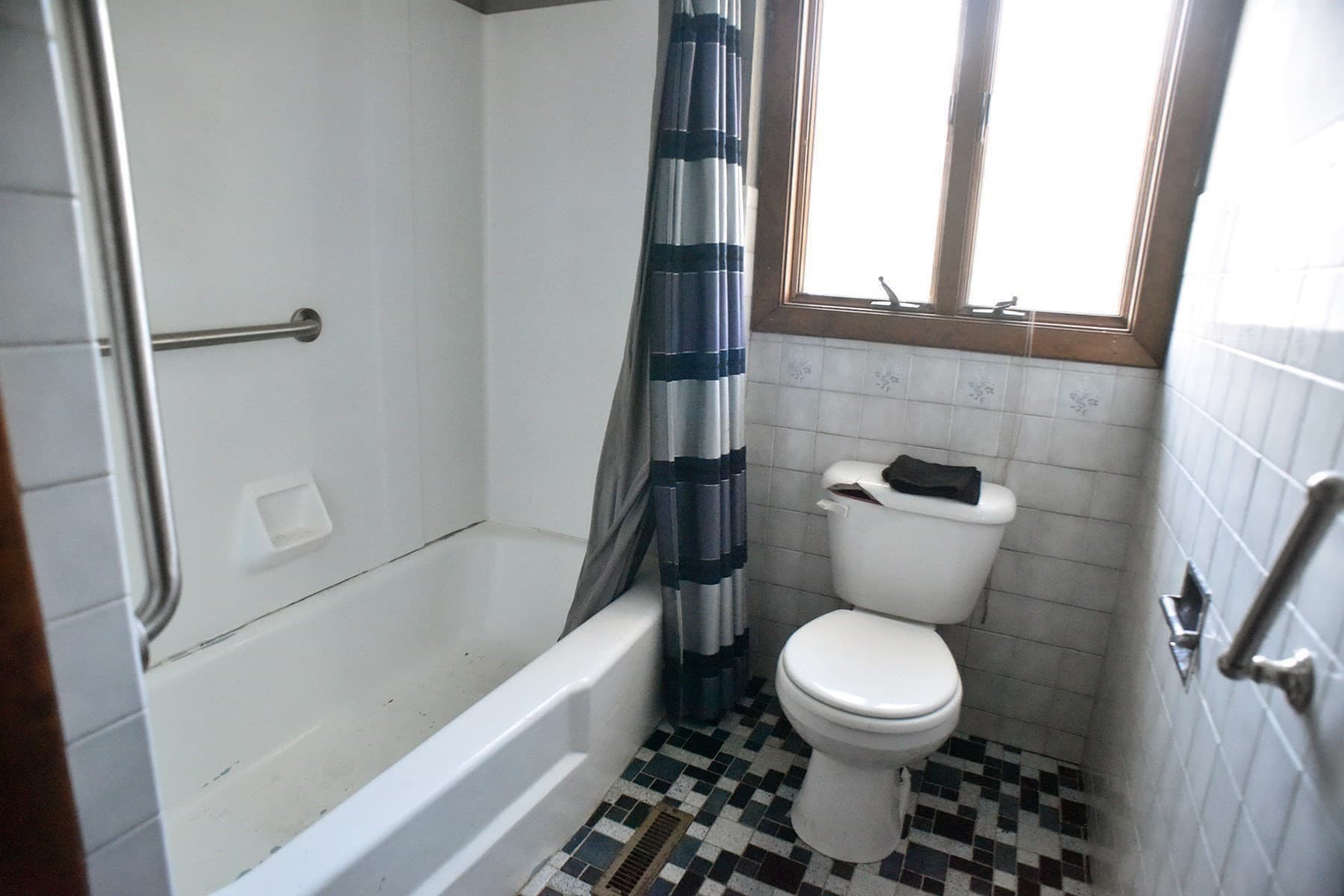 Single Family Residence at 360 Water, Haverhill MA 01830, Haverhill, photo 9 of 22