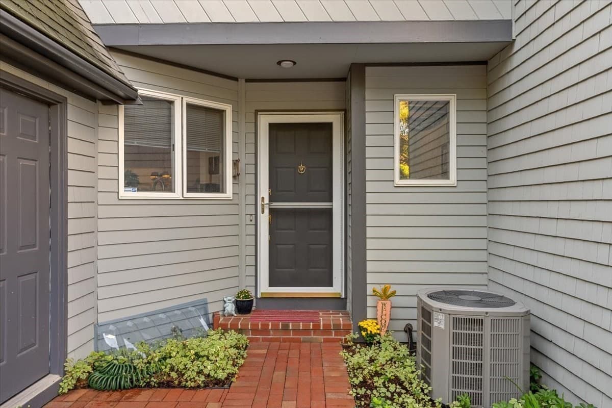 Single Family Residence at 30 Woodbury St # 30, Wareham MA 02532, Wareham, photo 3 of 42