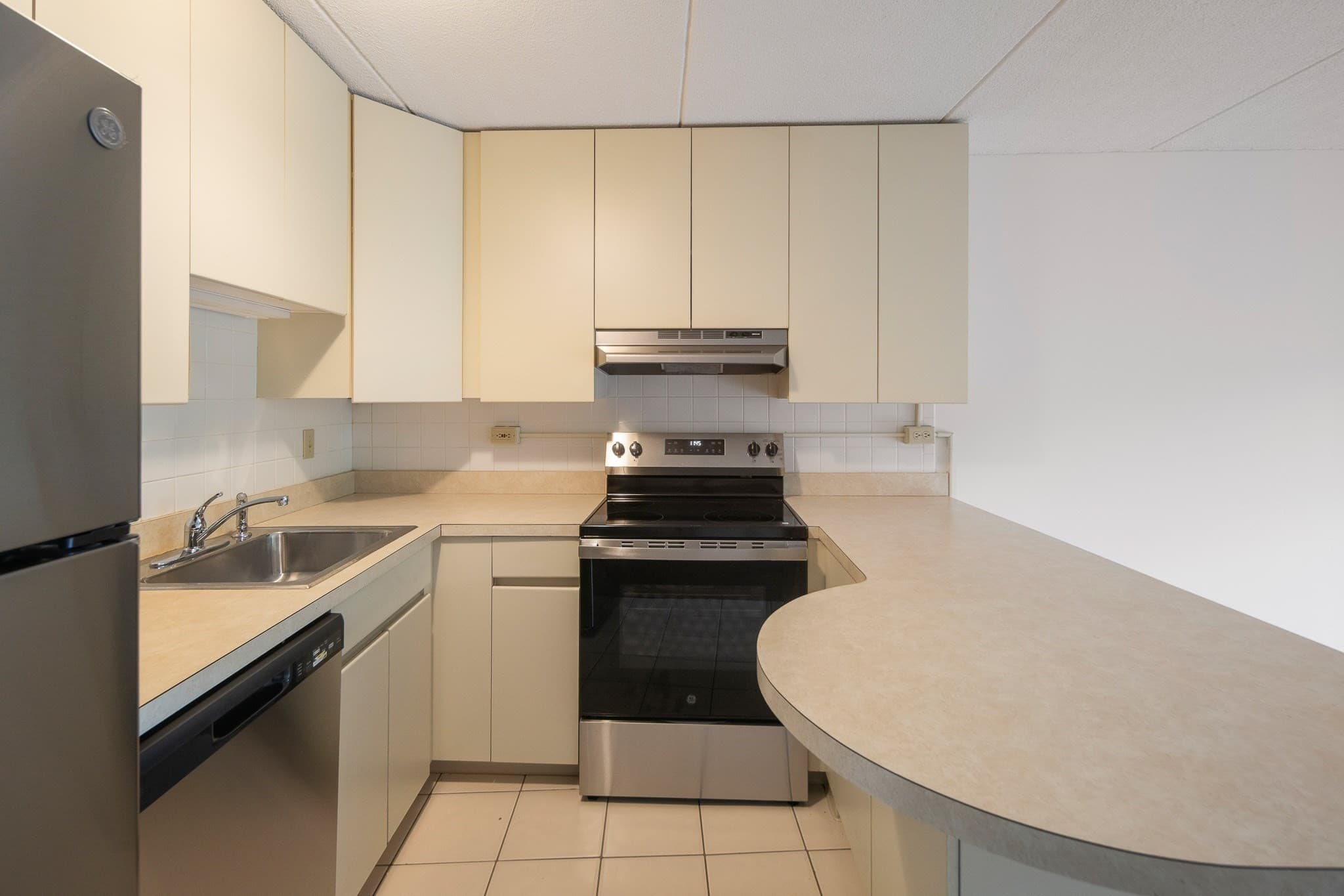 Condominium at 200 Swanton St # T14, Winchester MA 01890, Winchester, photo 7 of 26