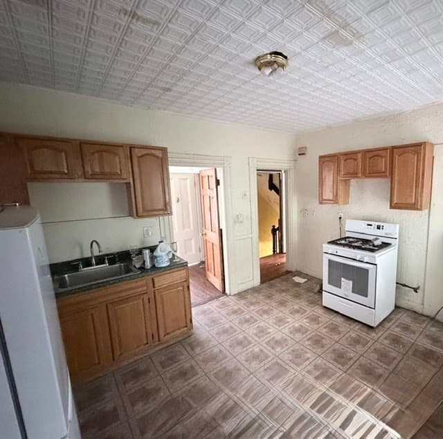 2 Family - 2 Units Up/Down at 114 Westville Street, Boston MA 02124, Boston, photo 9 of 17